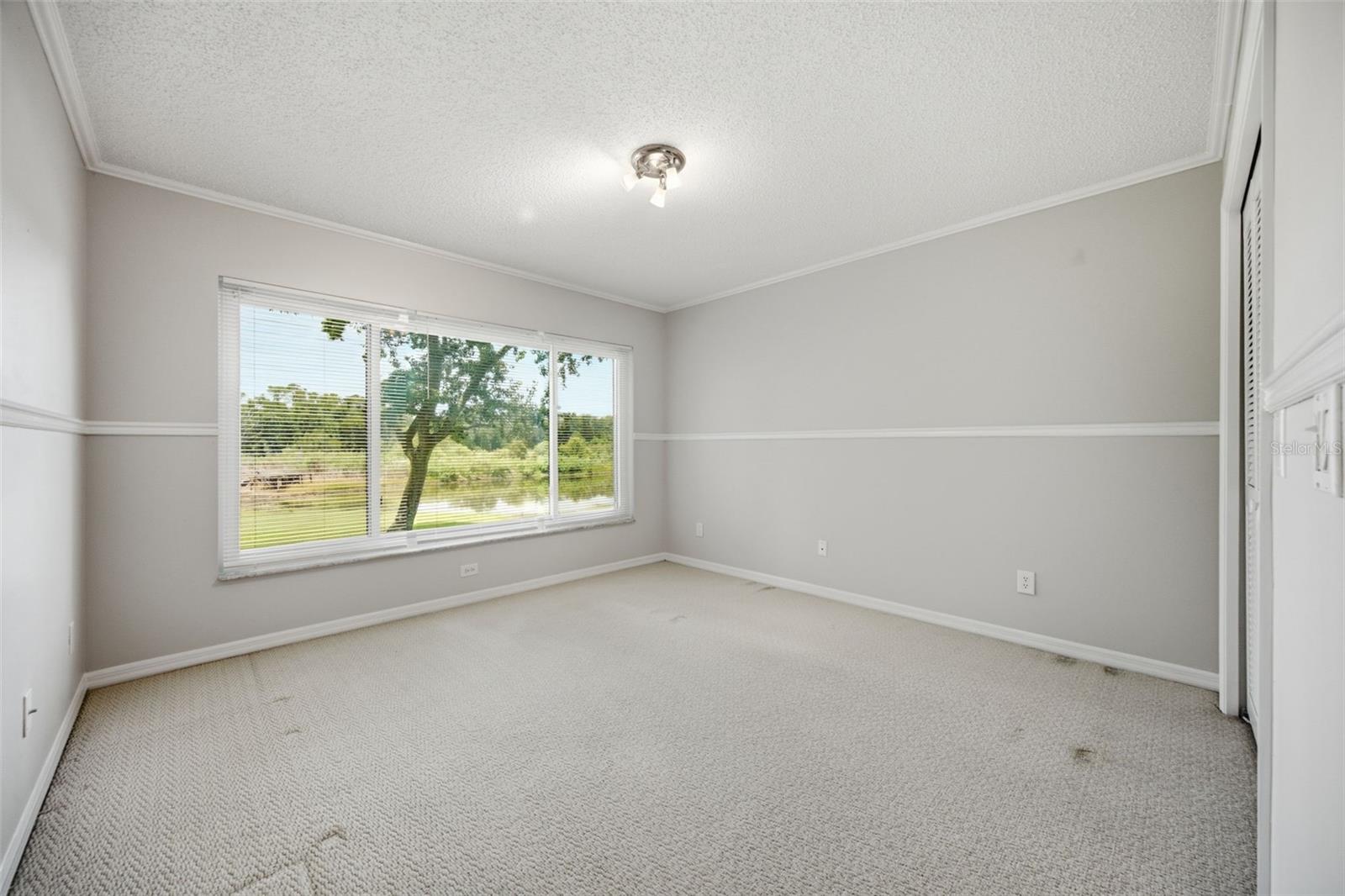 16416 Windsor Park Dr Property Photo 32