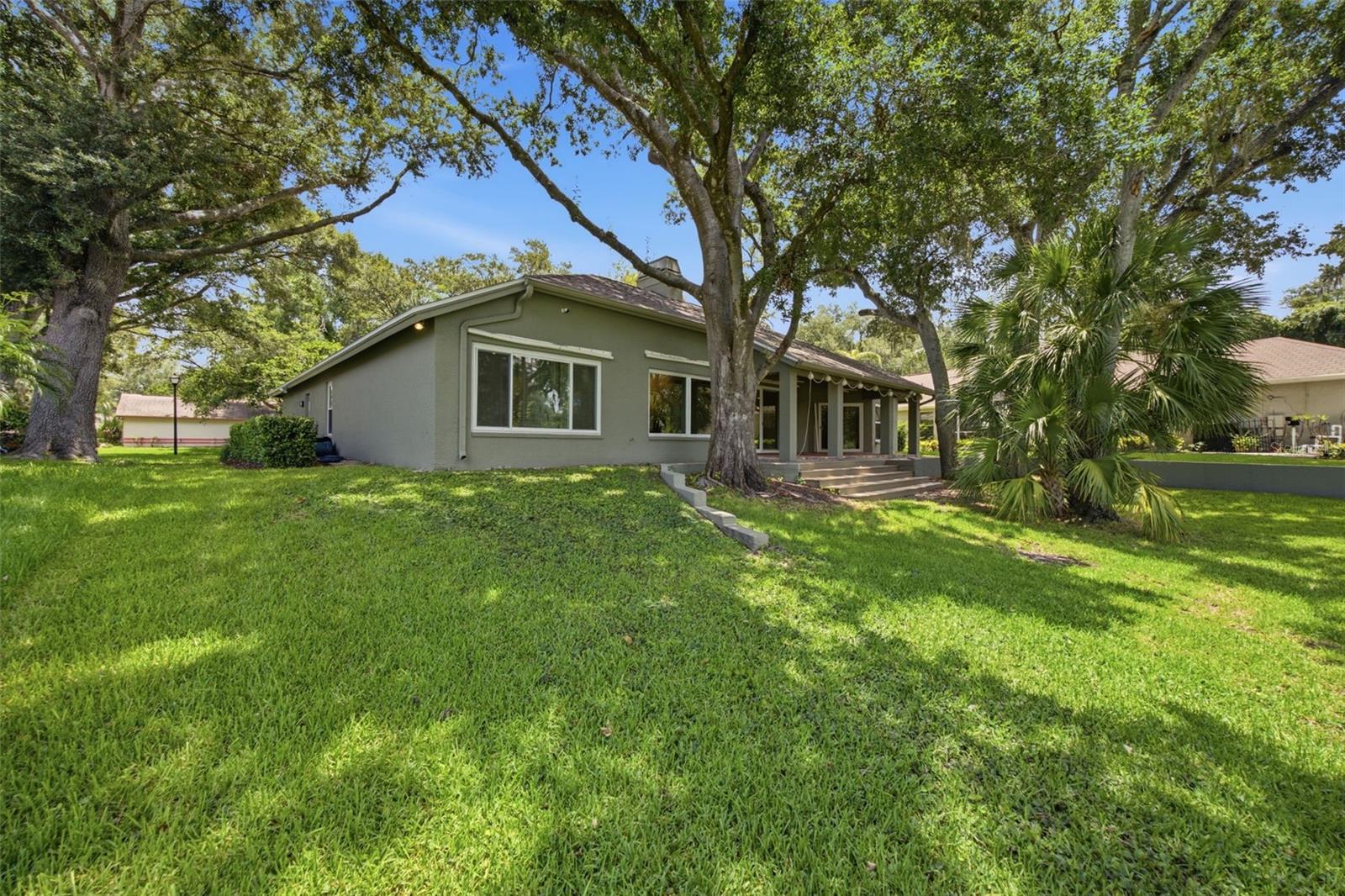 16416 Windsor Park Dr Property Photo 54