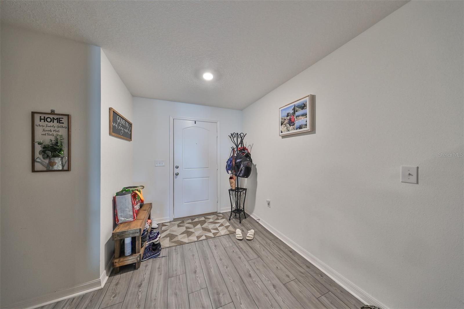 5311 New Friendship Pl Property Photo 2