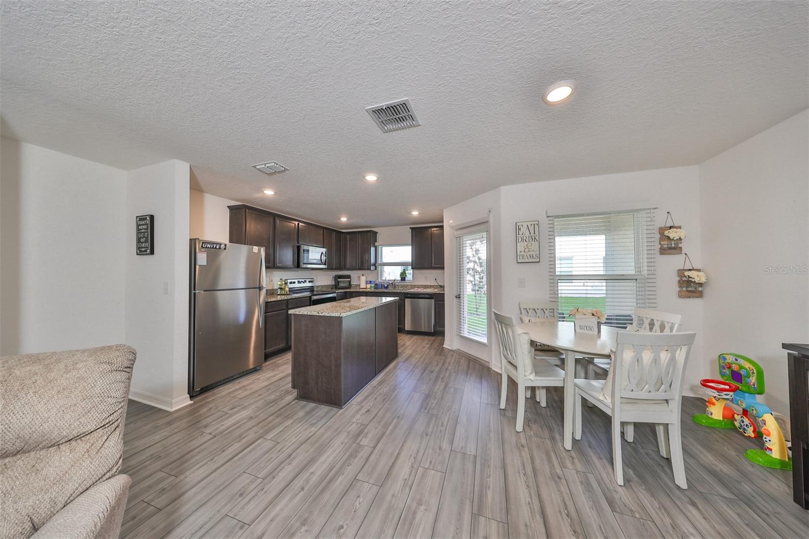5311 New Friendship Pl Property Photo 3