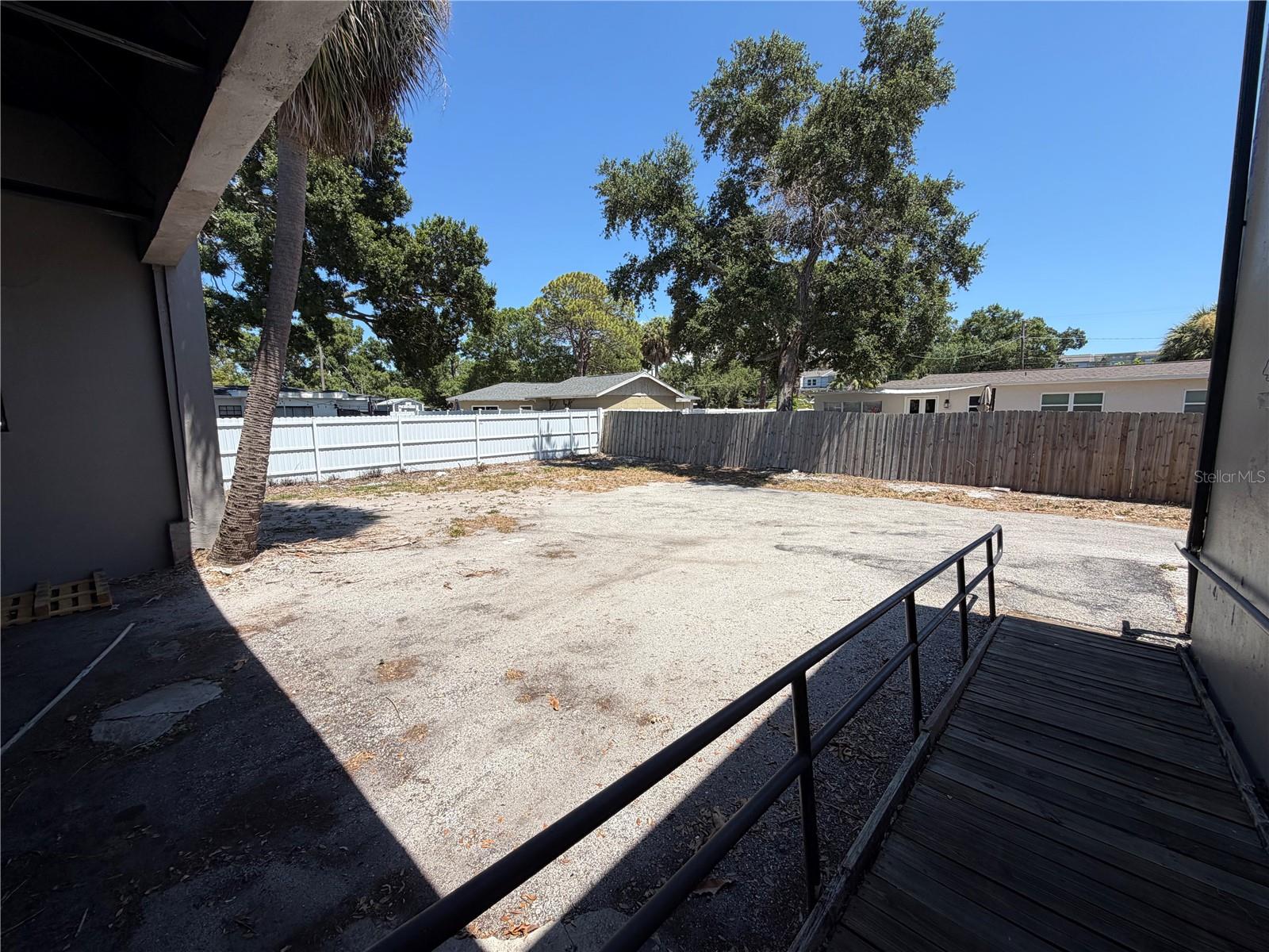 4320 S Manhattan Ave Property Photo 6