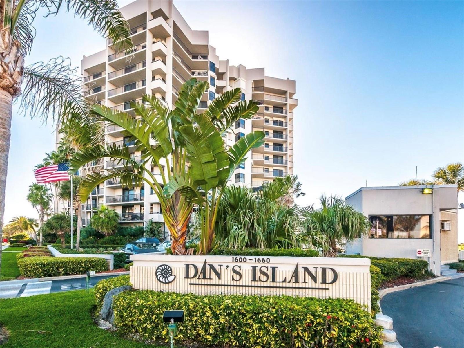 1660 Gulf Blvd #ph1 Property Photo 2