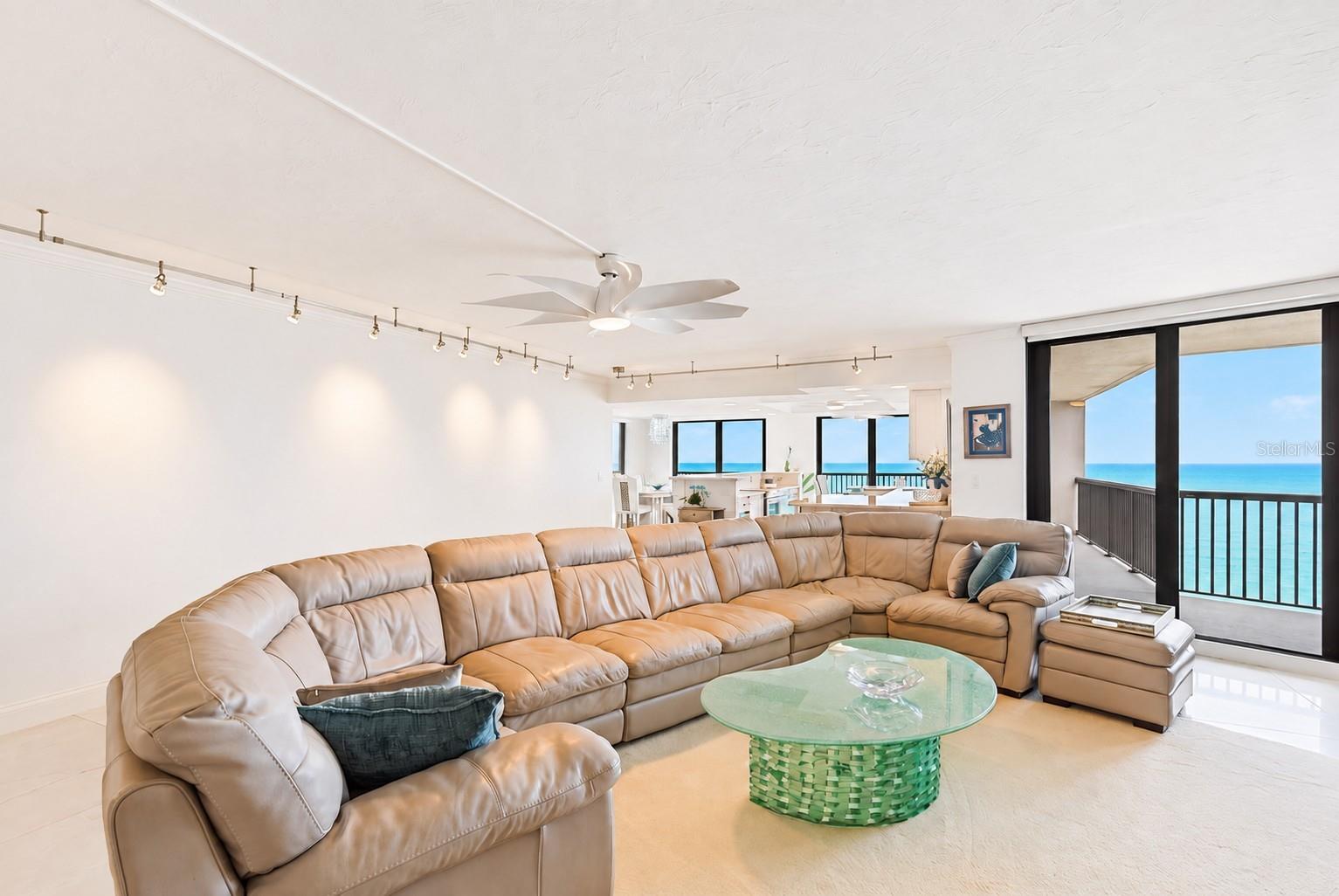 1660 Gulf Blvd #ph1 Property Photo 8