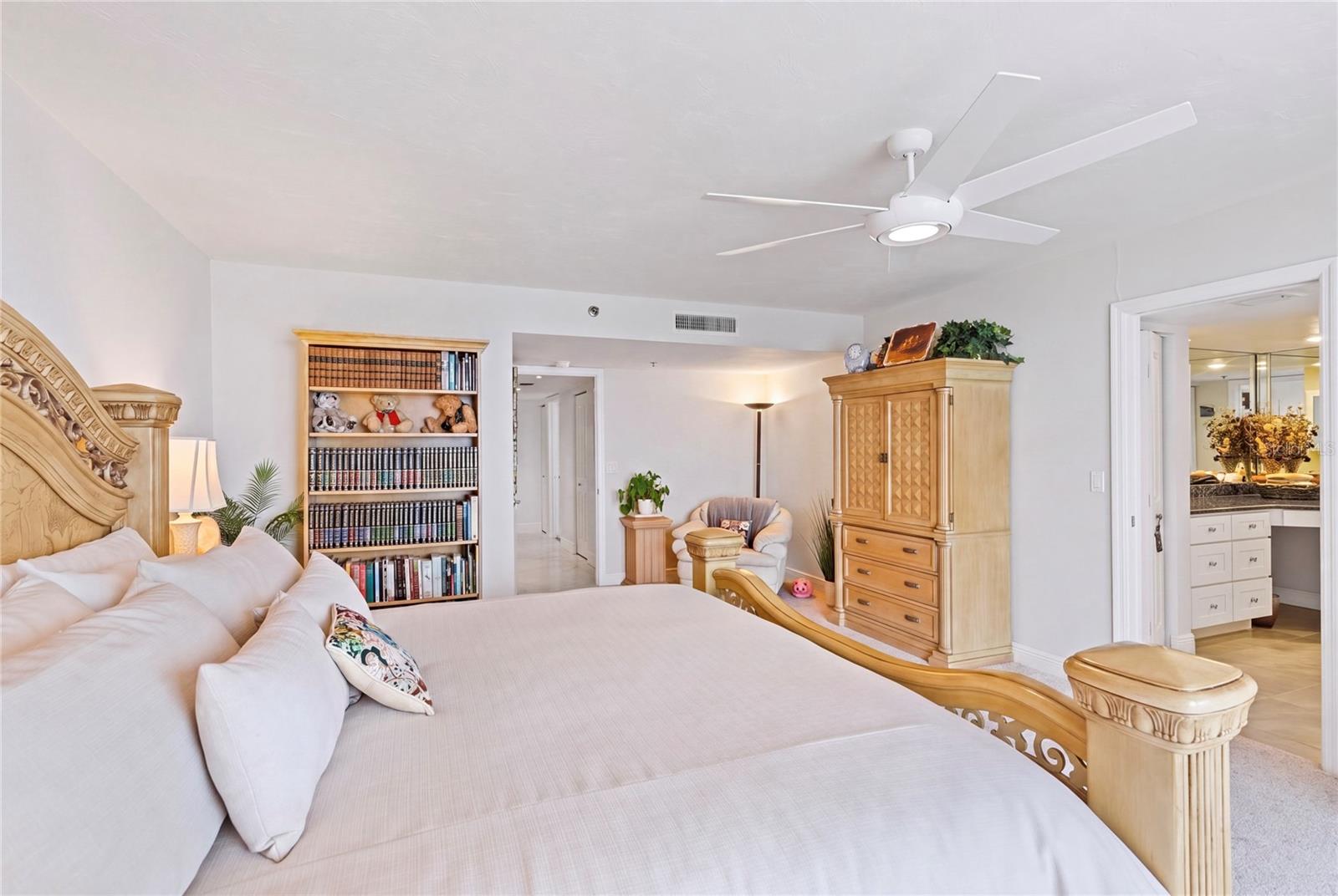 1660 Gulf Blvd #ph1 Property Photo 56