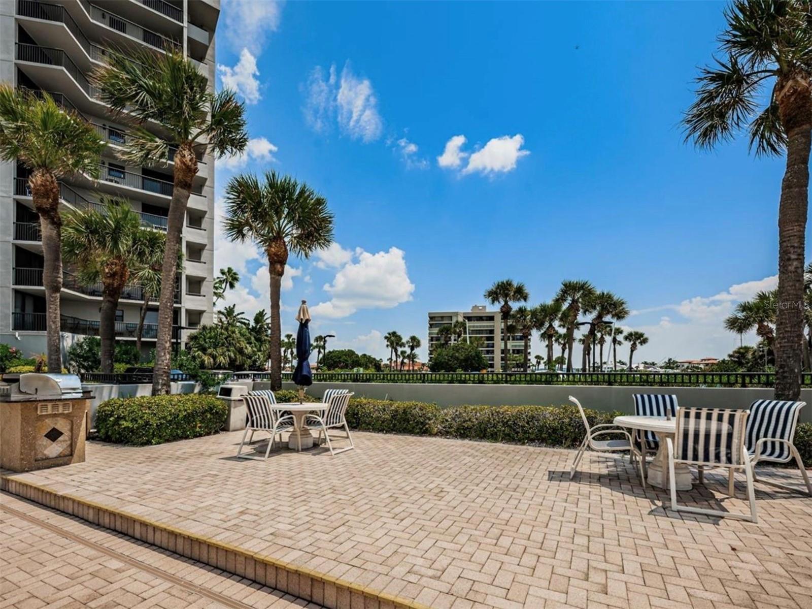 1660 Gulf Blvd #ph1 Property Photo 82