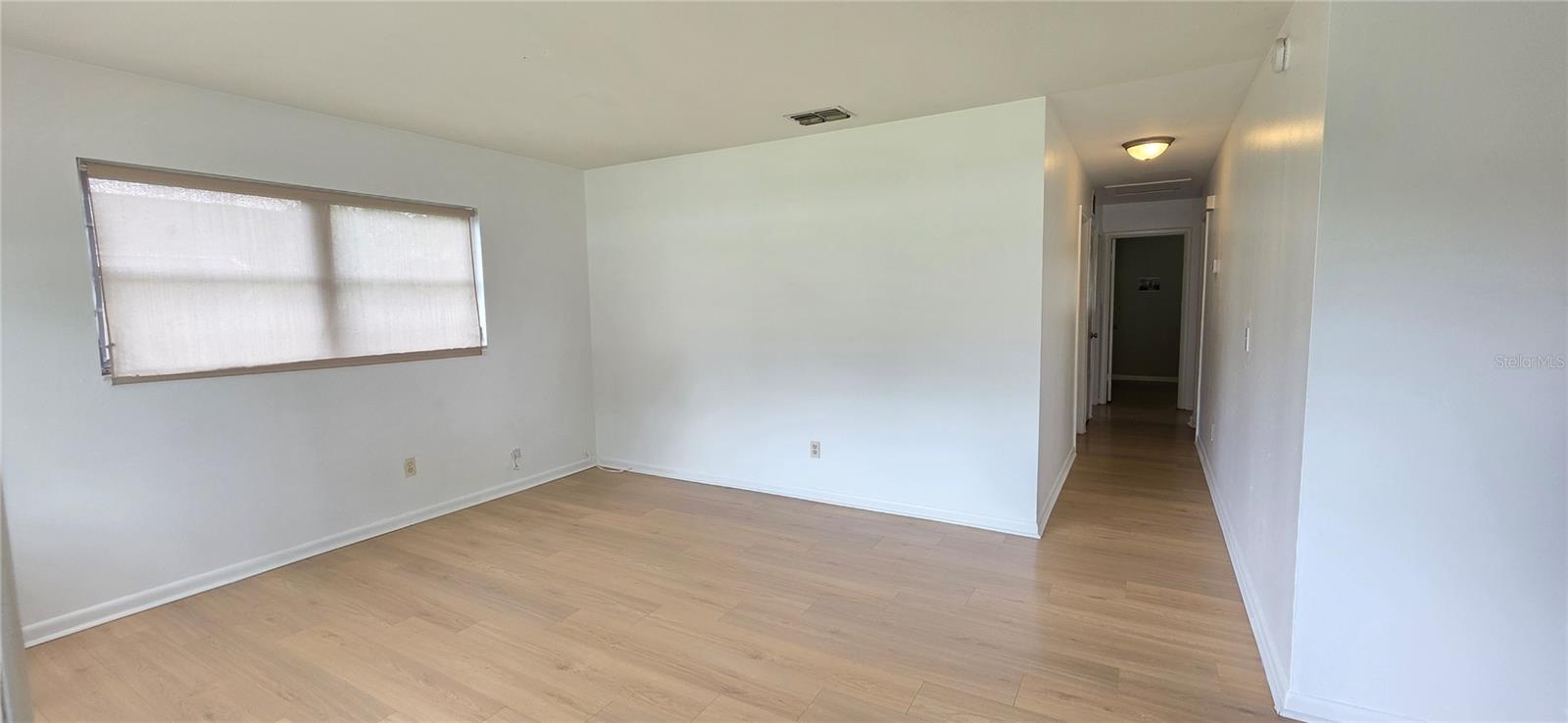 410 S OAKWOOD AVE Property Photo 1