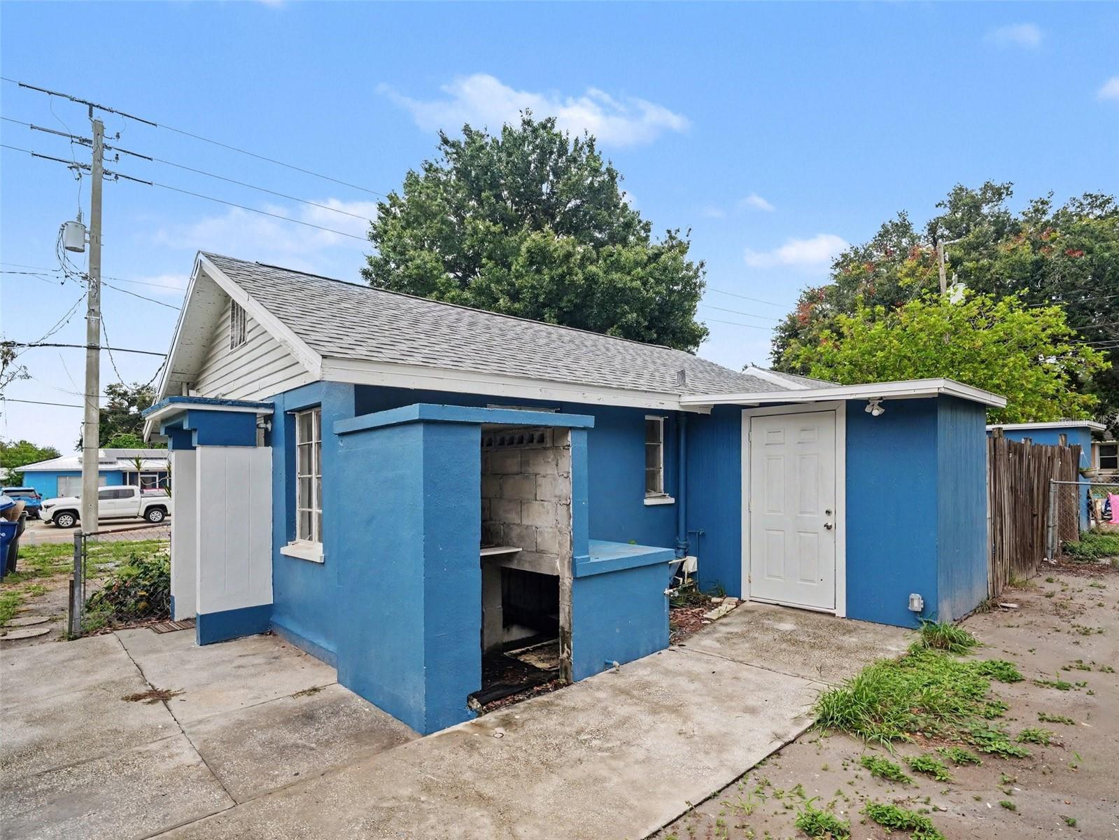 124 26th Ave E #a Property Photo 24