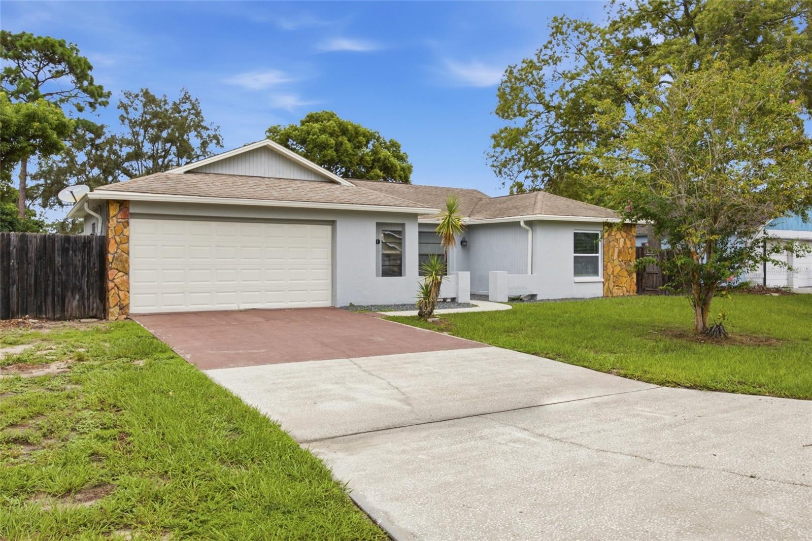8373 Camphor Dr Property Photo 1