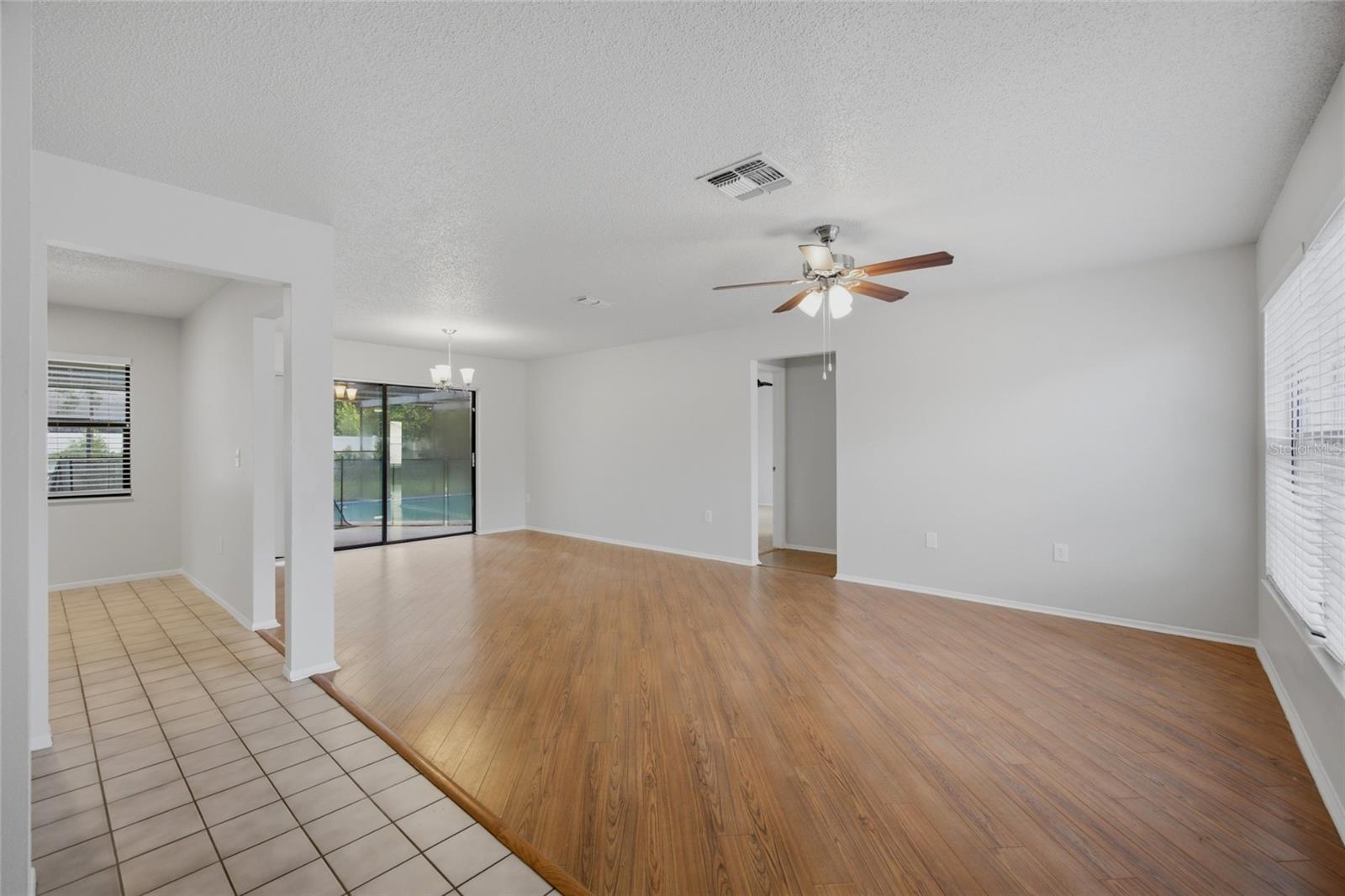 8373 Camphor Dr Property Photo 5