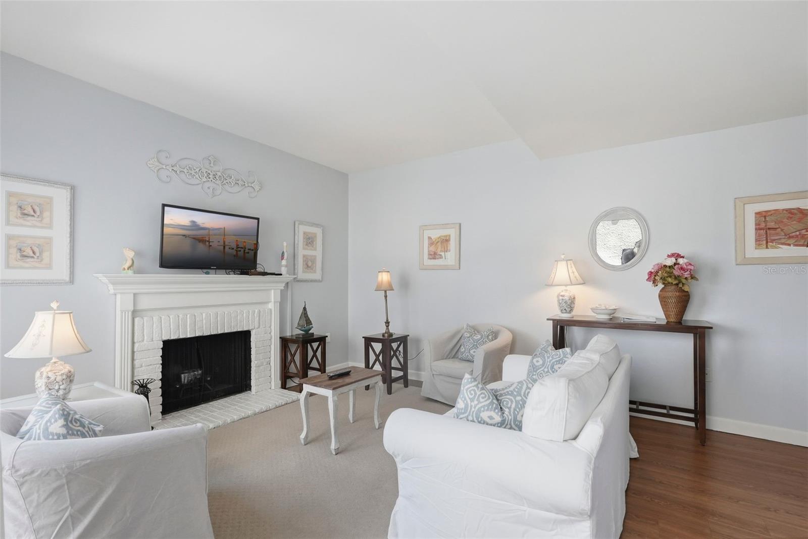 175 Medallion Blvd #f Property Photo 4