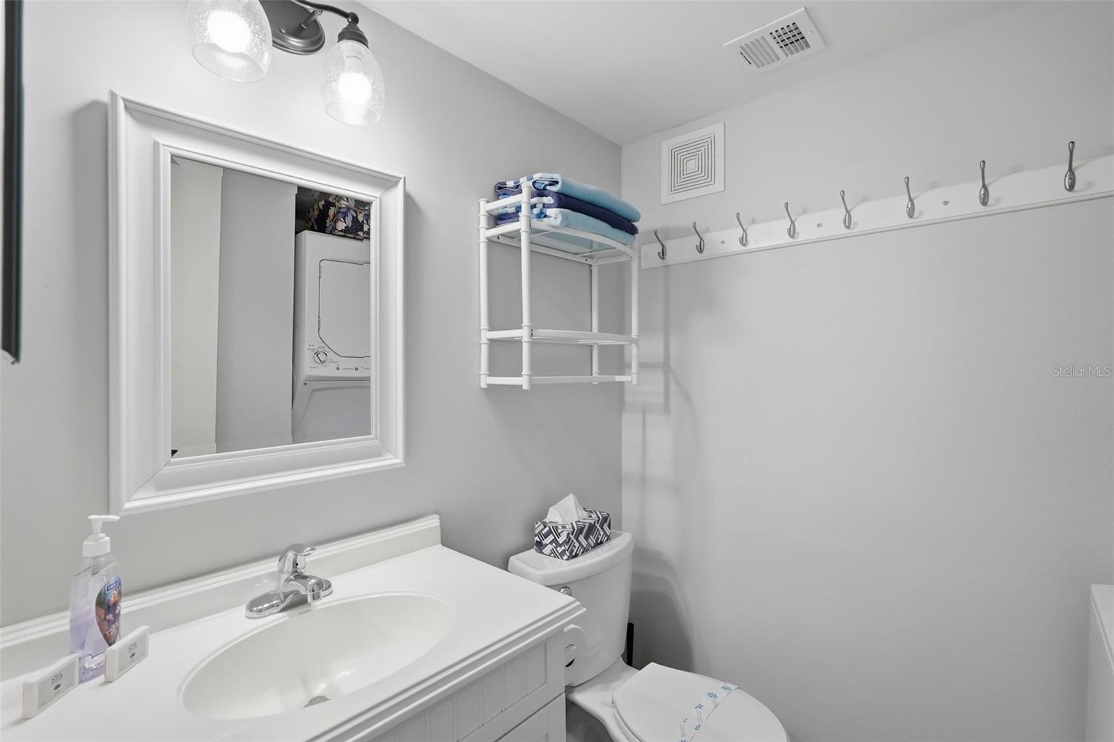 175 Medallion Blvd #f Property Photo 12
