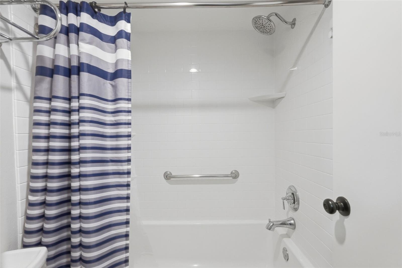 175 Medallion Blvd #f Property Photo 14