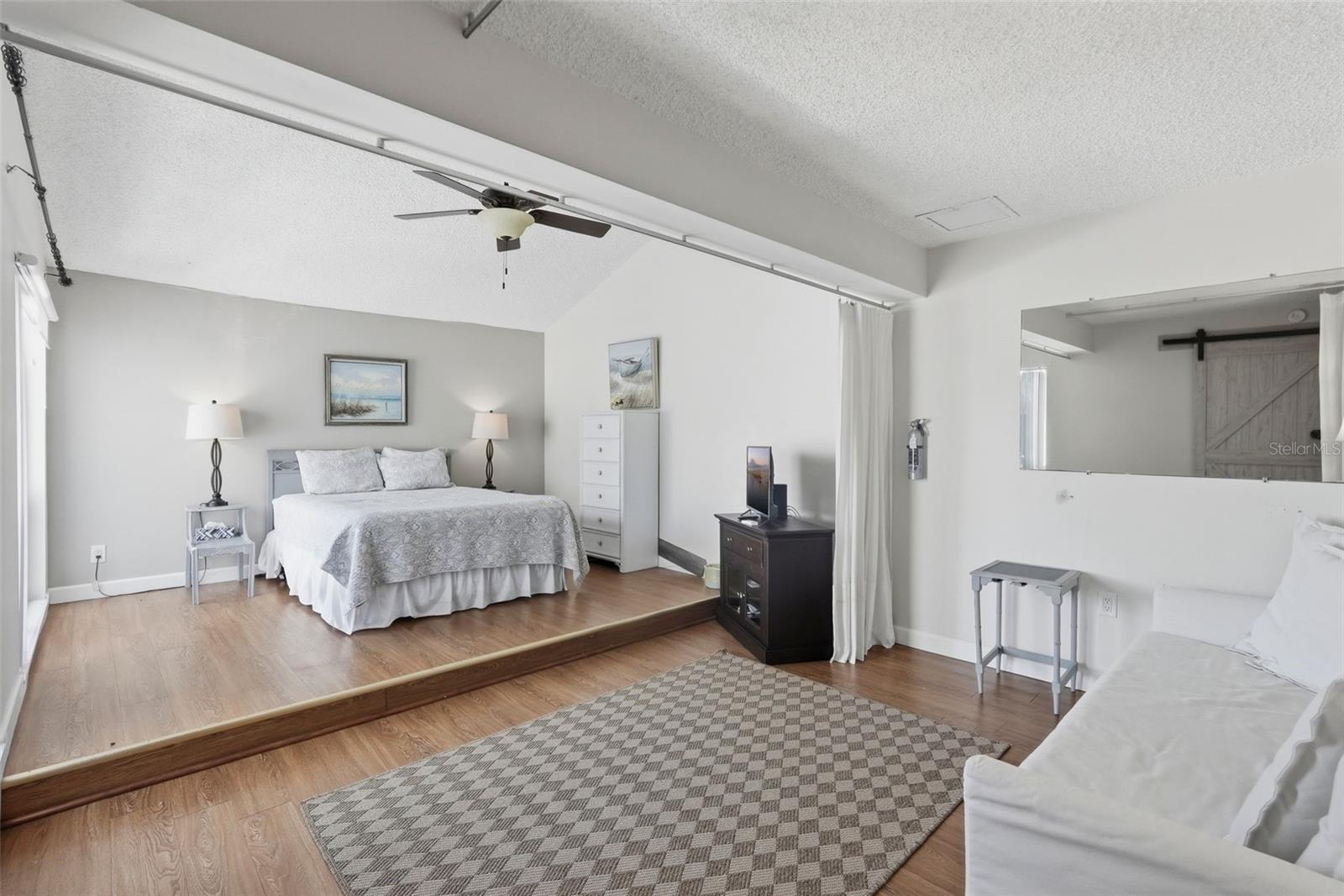 175 Medallion Blvd #f Property Photo 16