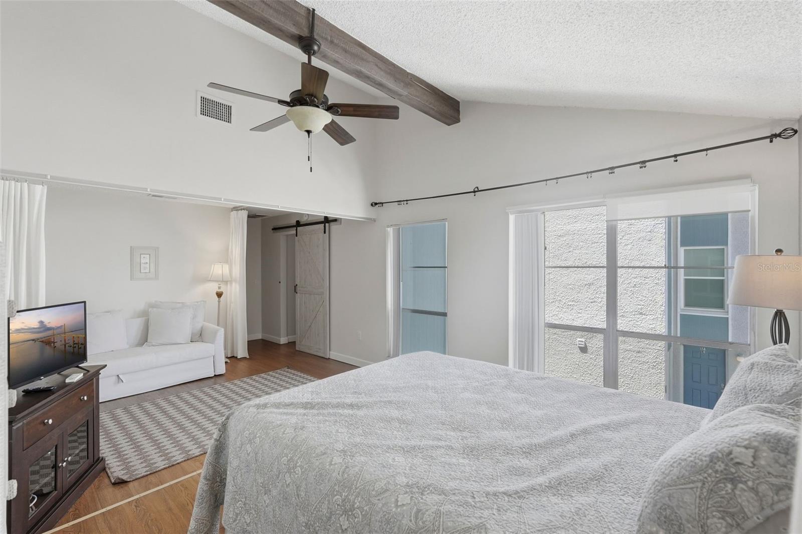 175 Medallion Blvd #f Property Photo 17