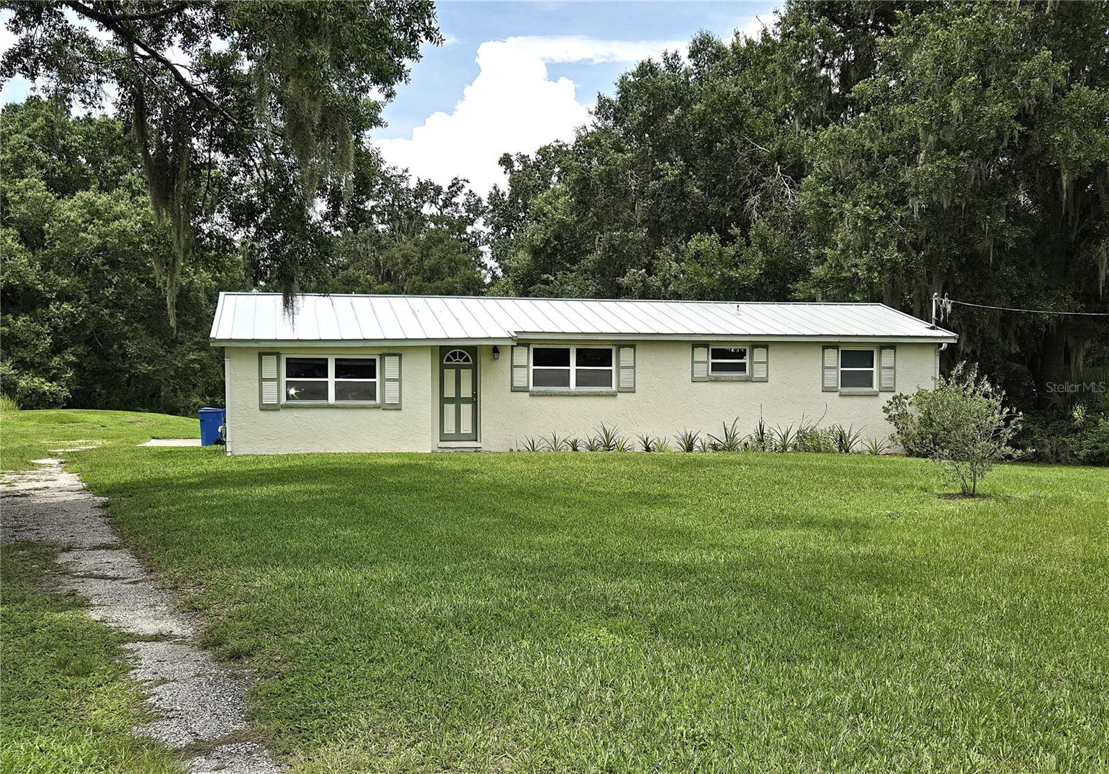 1214 Jerry Smith Rd Property Photo 1