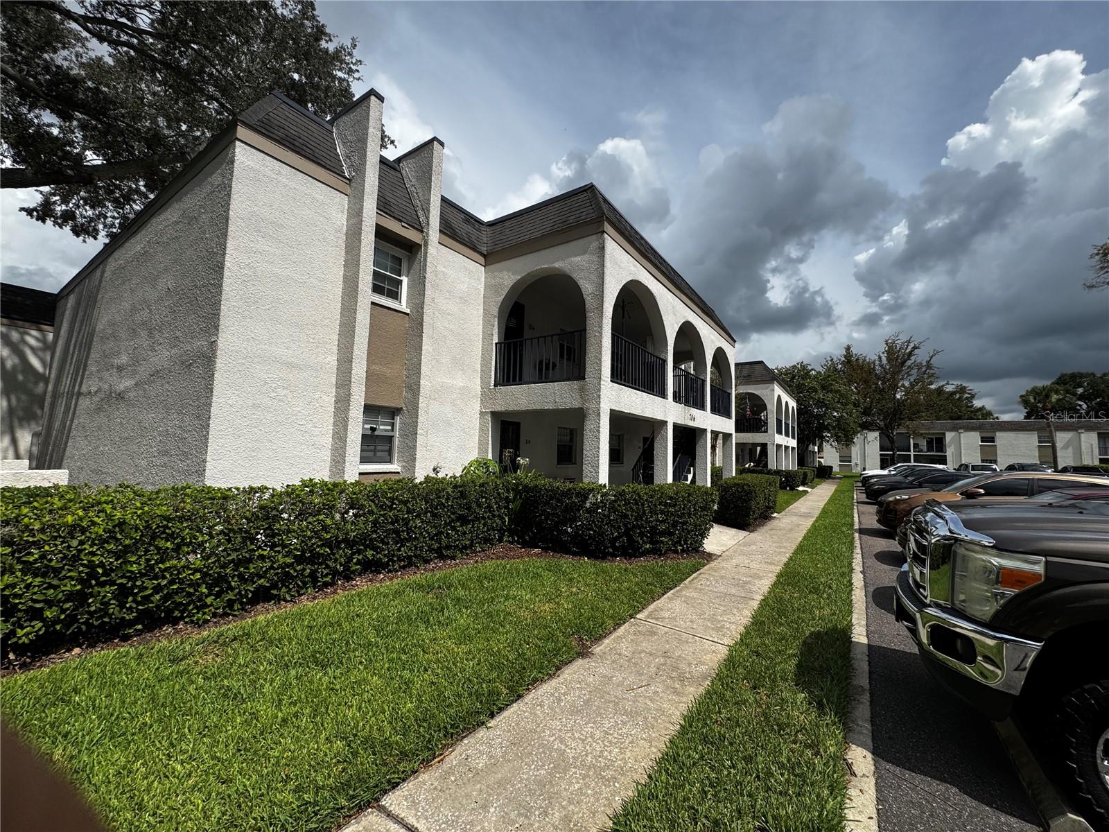 706 Oakgrove Dr #114 Property Photo 8