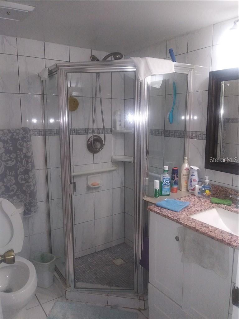 706 Oakgrove Dr #114 Property Photo 12