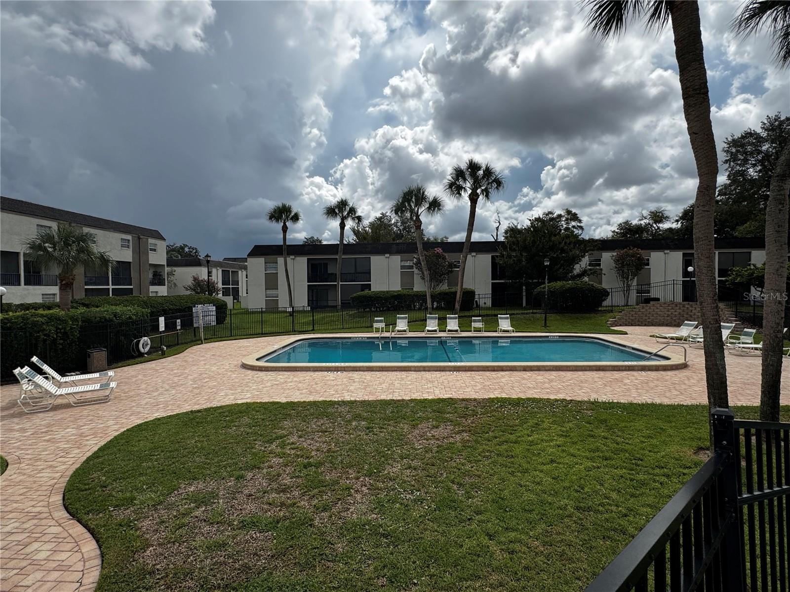 706 Oakgrove Dr #114 Property Photo 19