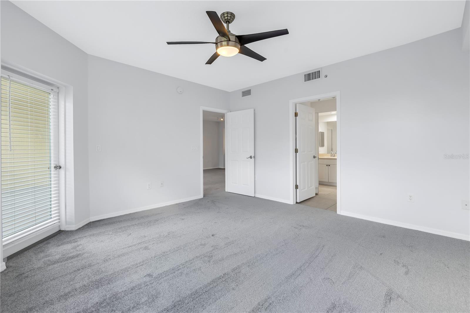960 Starkey Rd #2202 Property Photo 11