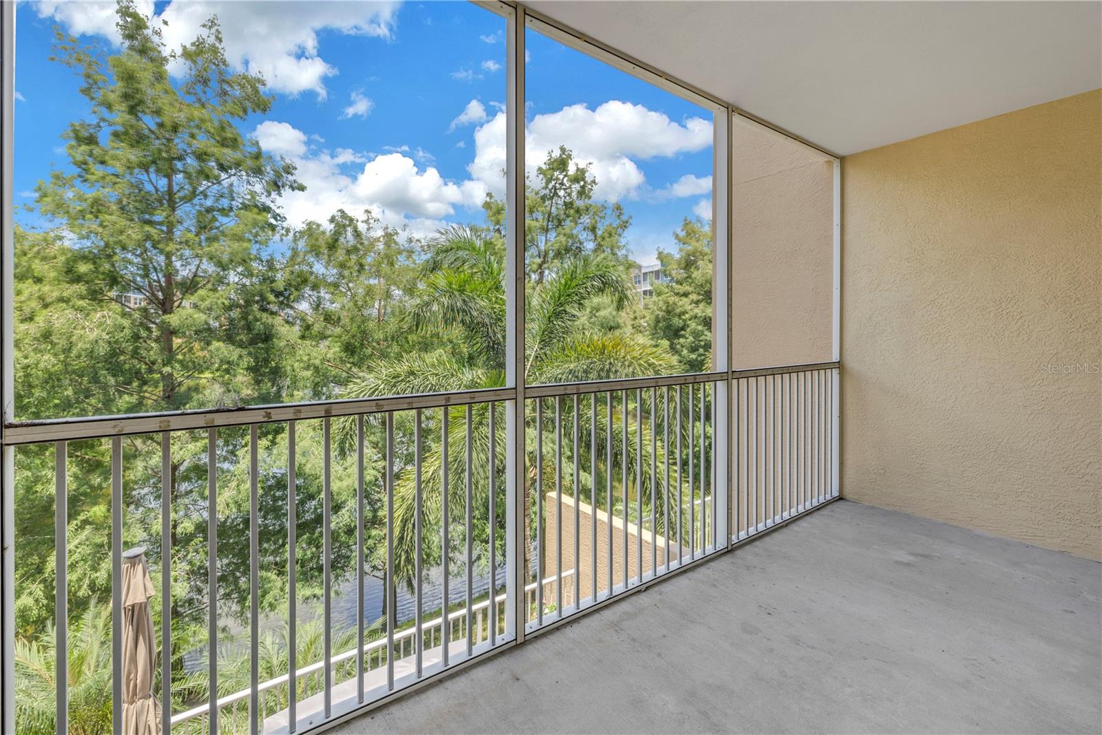 960 Starkey Rd #2202 Property Photo 18