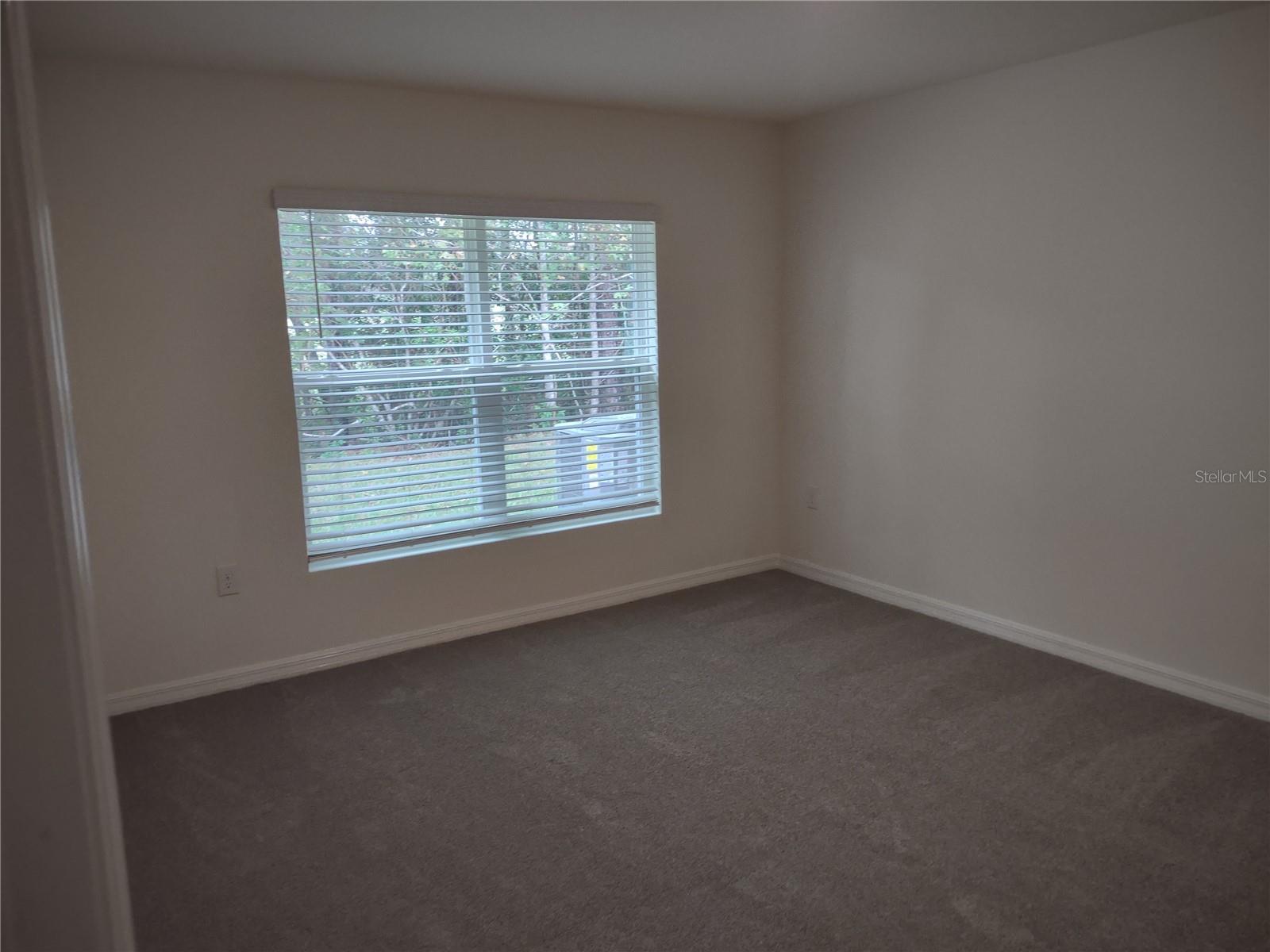 5215 Byronic Ct Property Photo 7