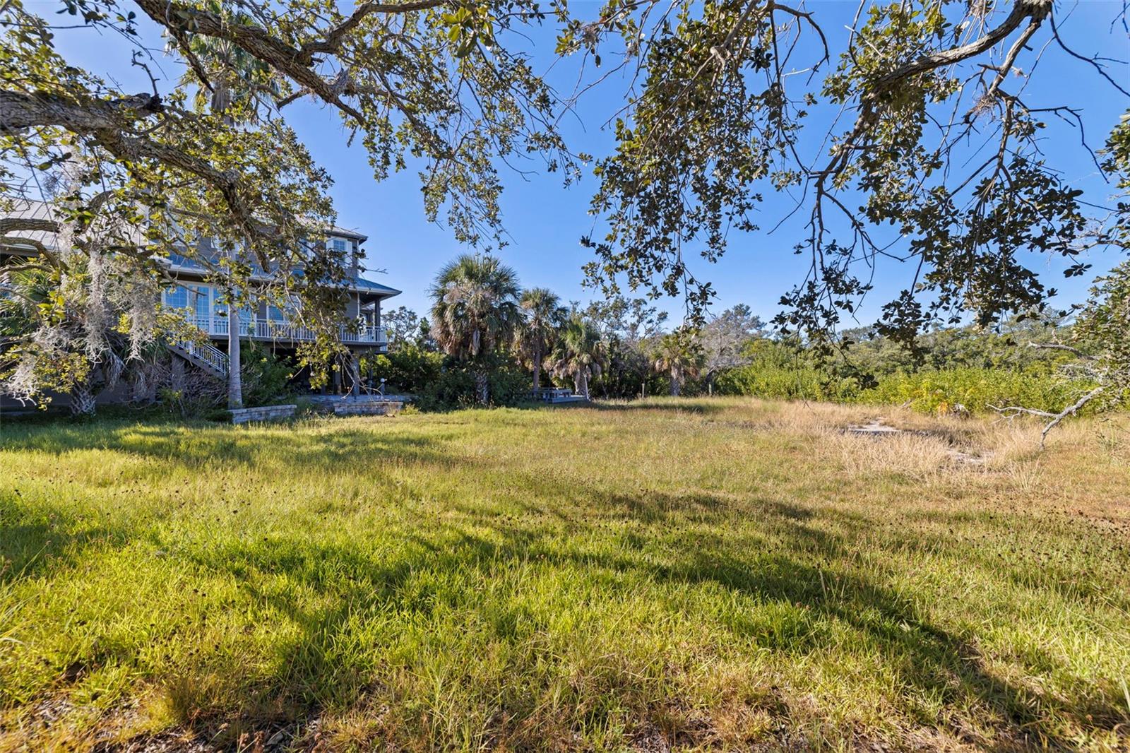 2000 Bayview Dr Property Photo 68