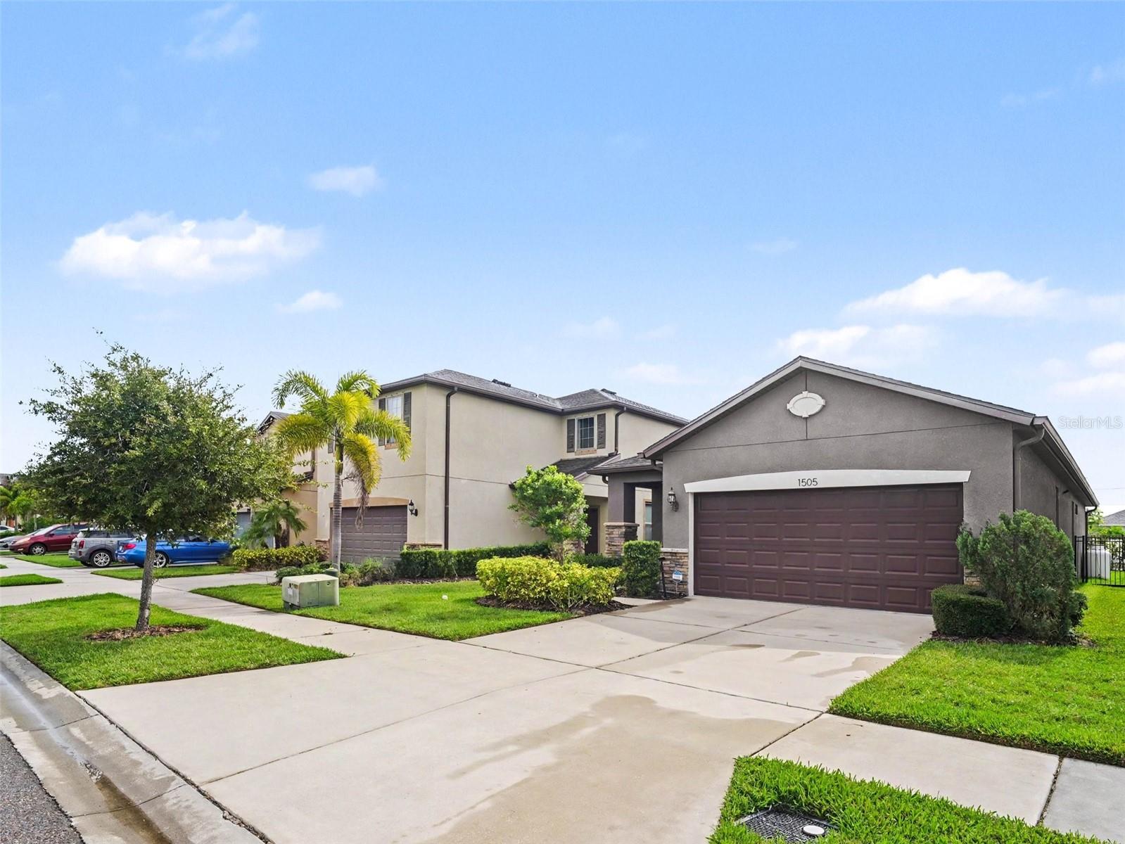 1505 Custer Bayou St Property Photo 2