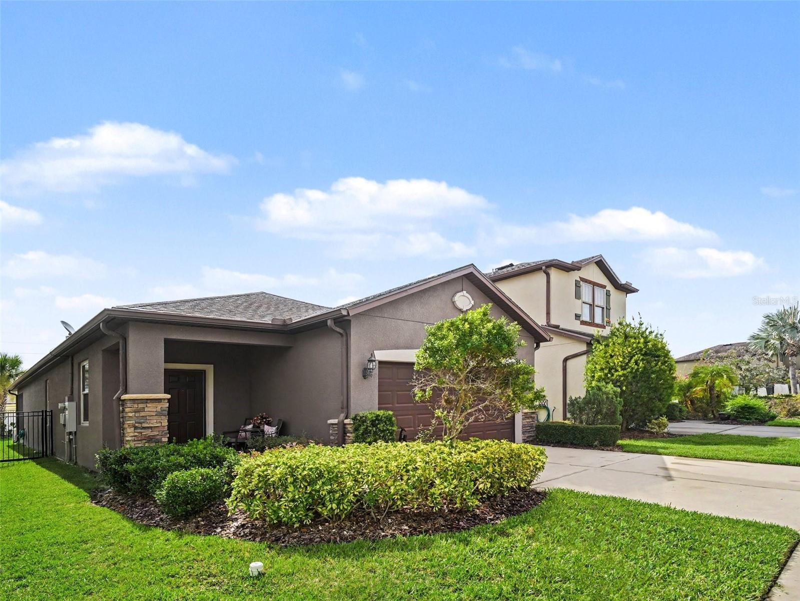 1505 Custer Bayou St Property Photo 4