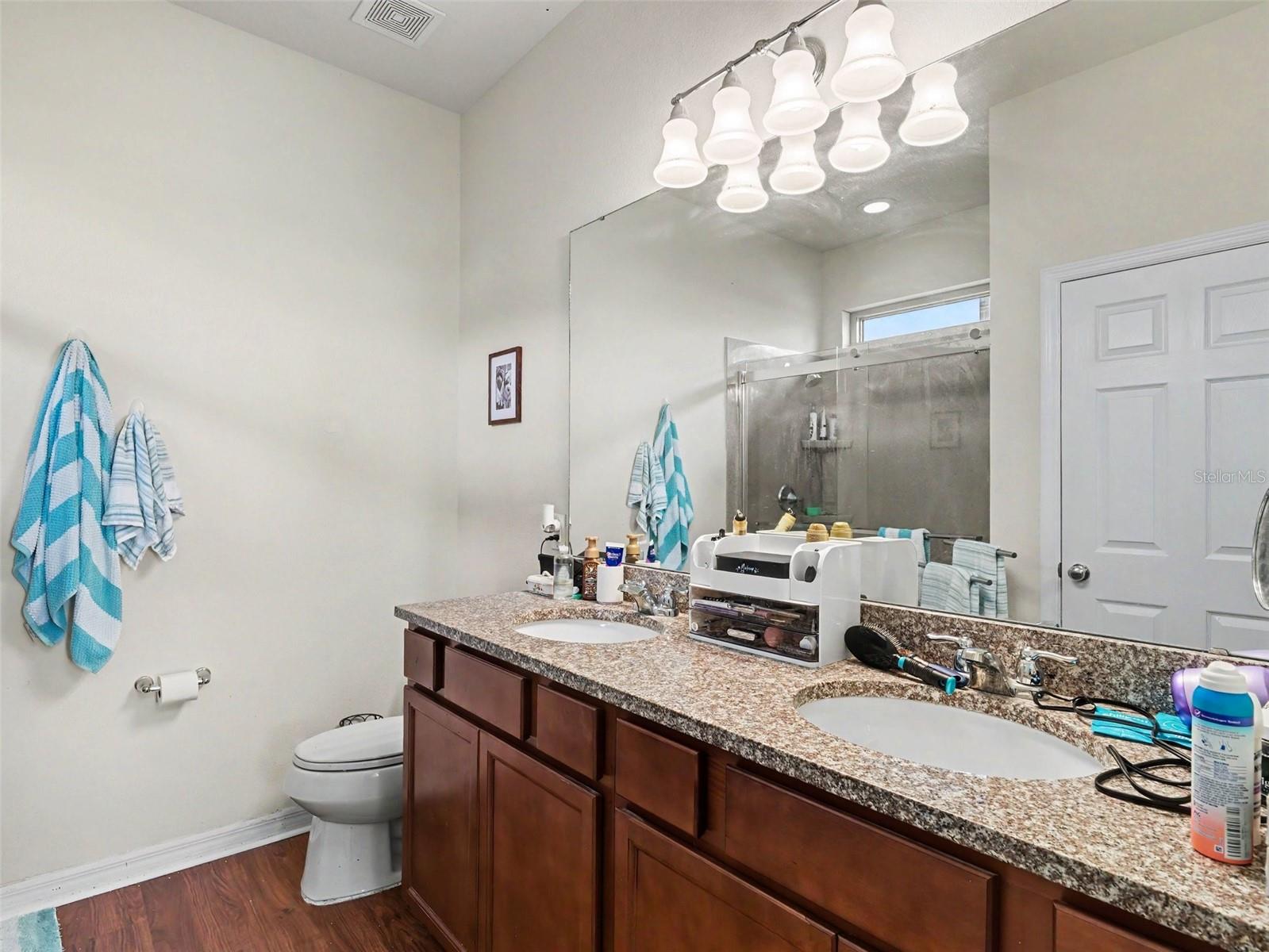 1505 Custer Bayou St Property Photo 16