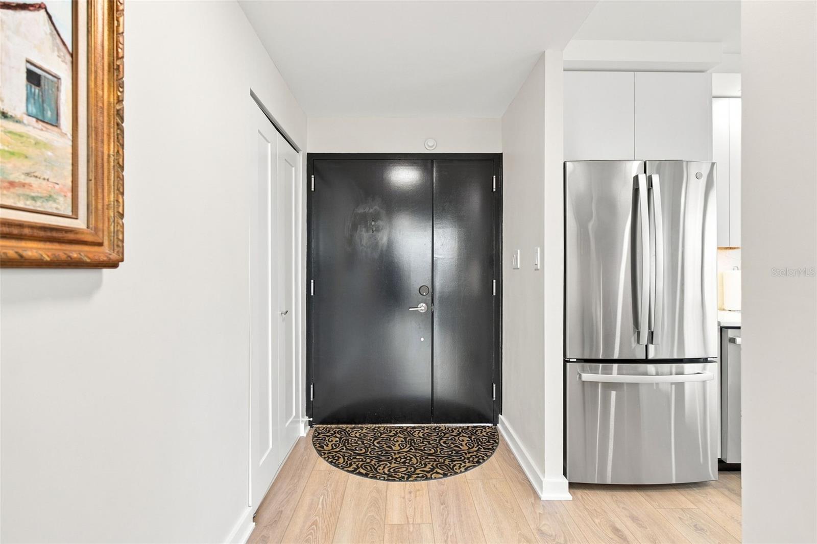 707 S Gulfstream Ave #207 Property Photo 4