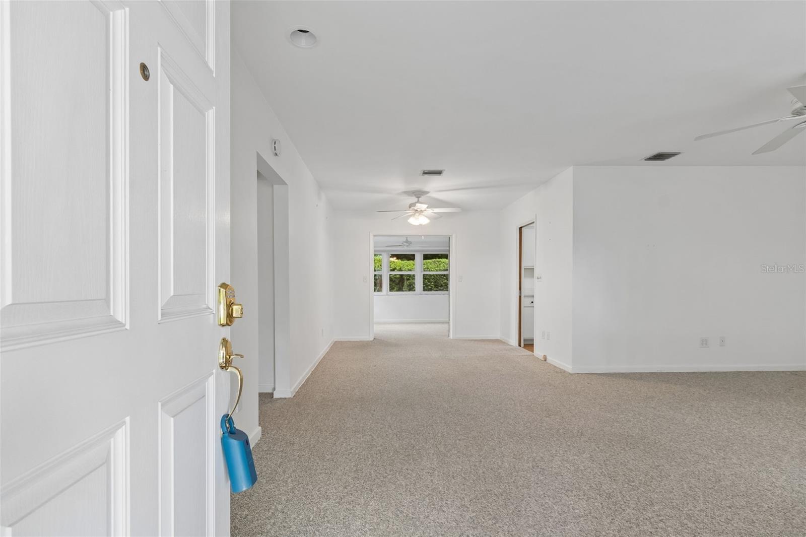 808 Woodley Rd Property Photo 6