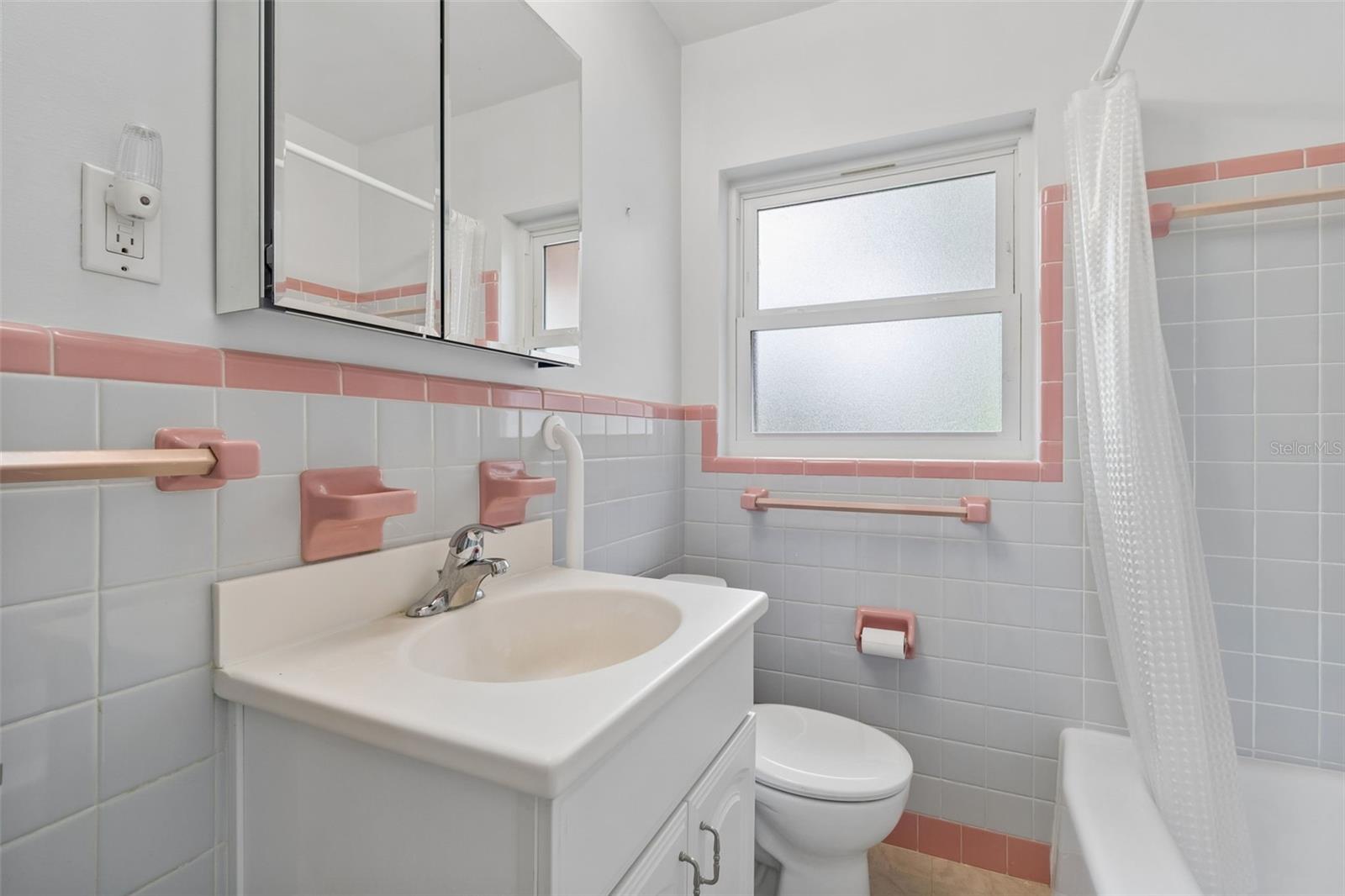 808 Woodley Rd Property Photo 37
