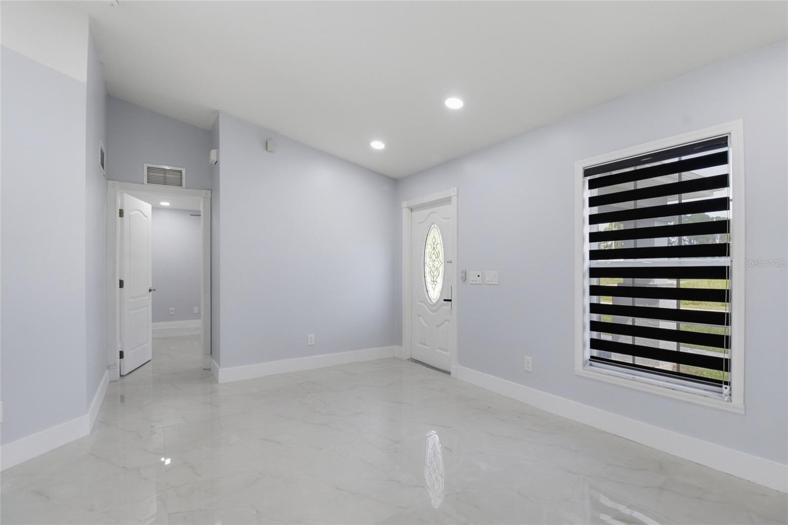 1104 Morton St E Property Photo 5