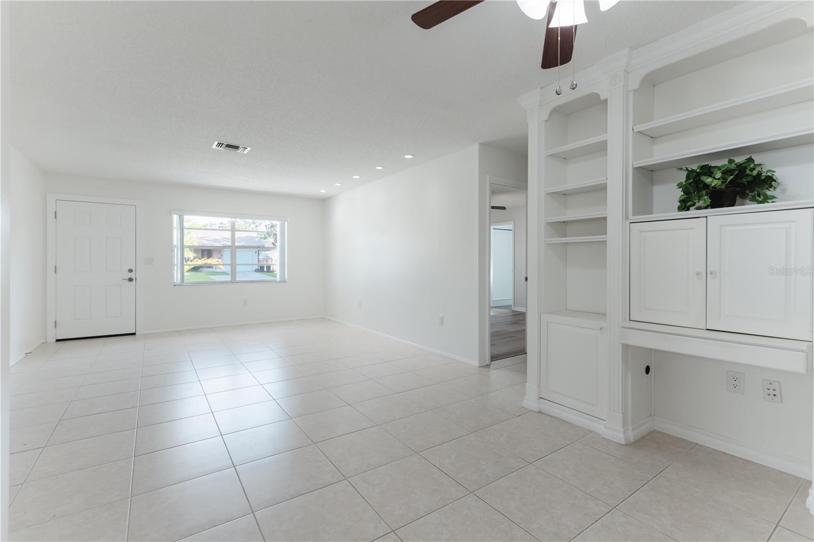 6520 Meadowbrook Ln Property Photo 6