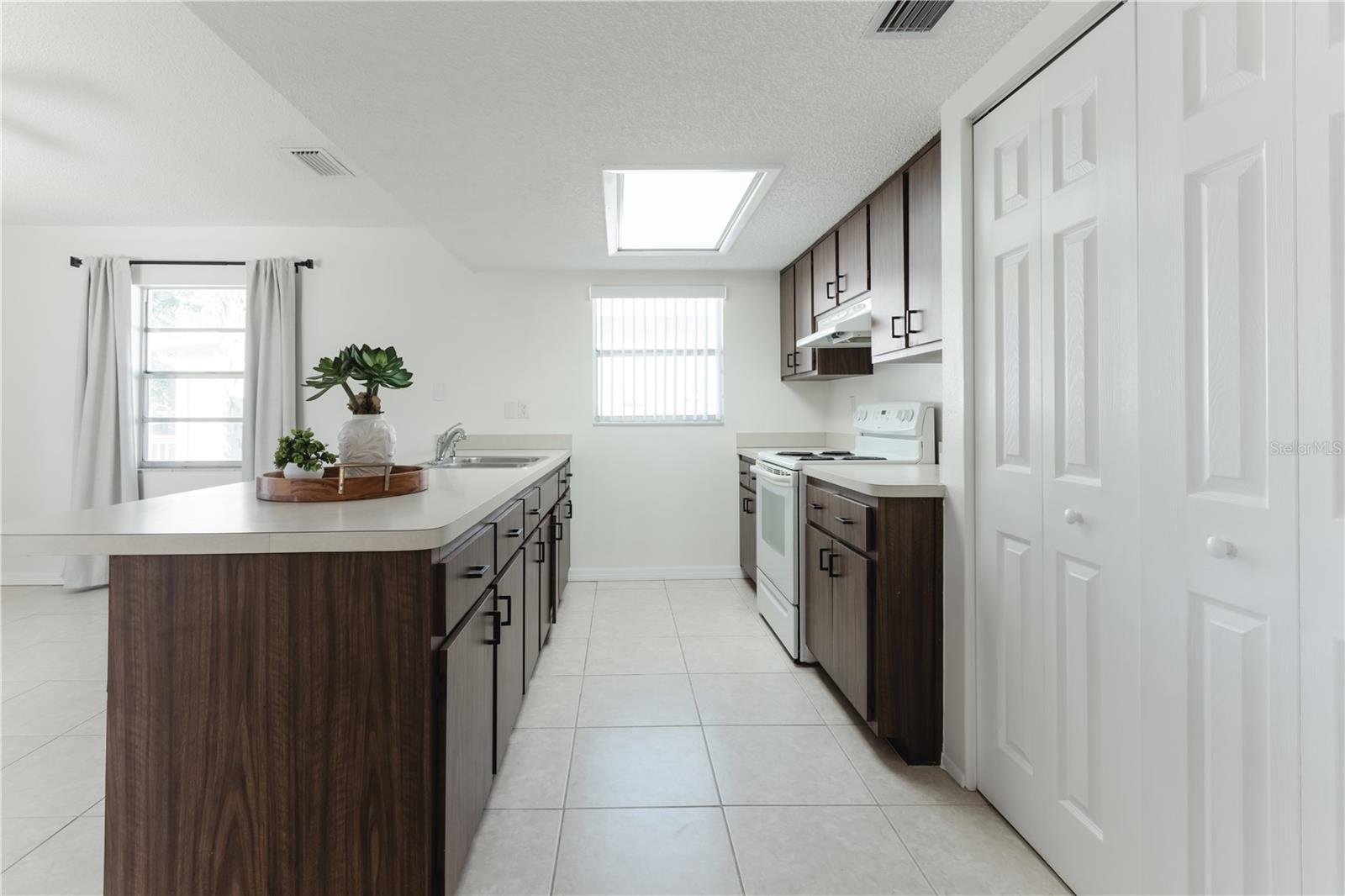 6520 Meadowbrook Ln Property Photo 16
