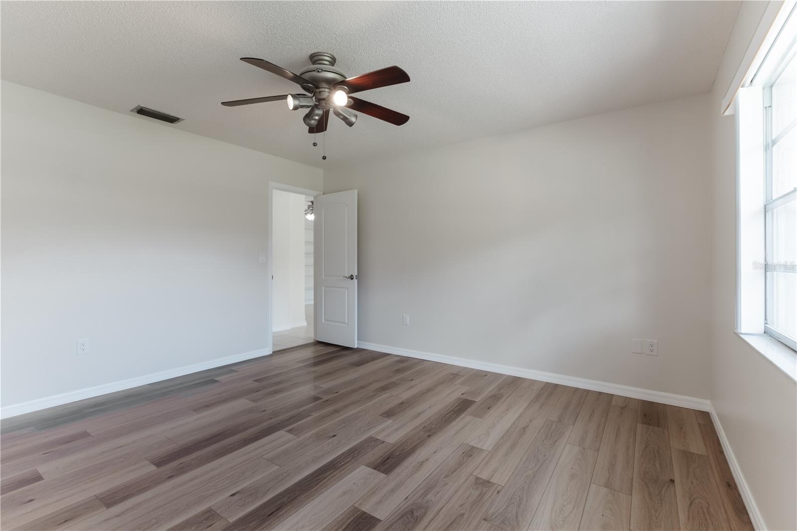 6520 Meadowbrook Ln Property Photo 19
