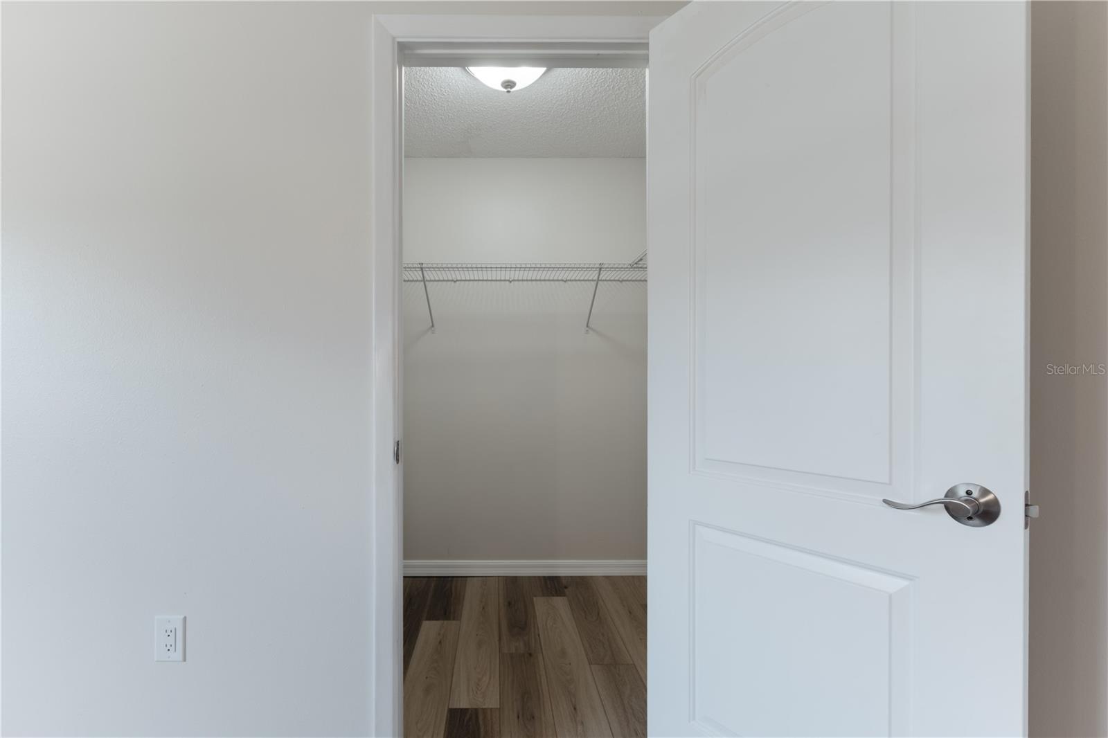 6520 Meadowbrook Ln Property Photo 20