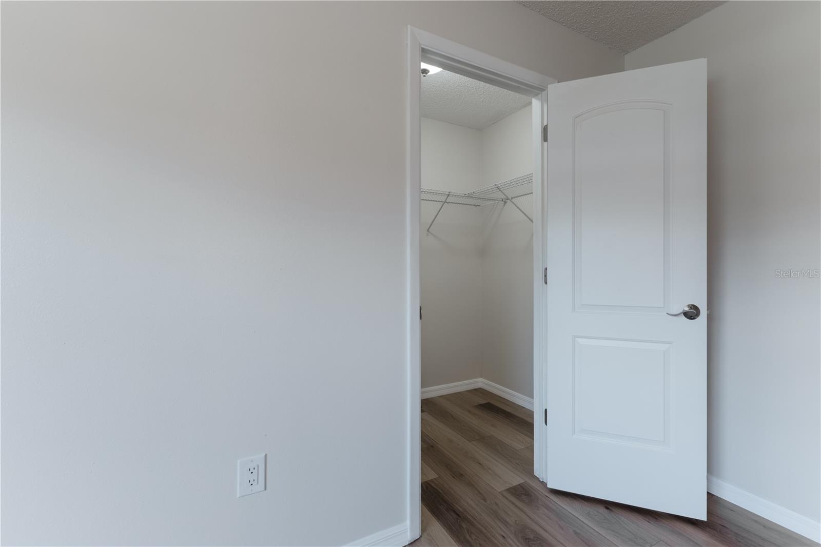 6520 Meadowbrook Ln Property Photo 21