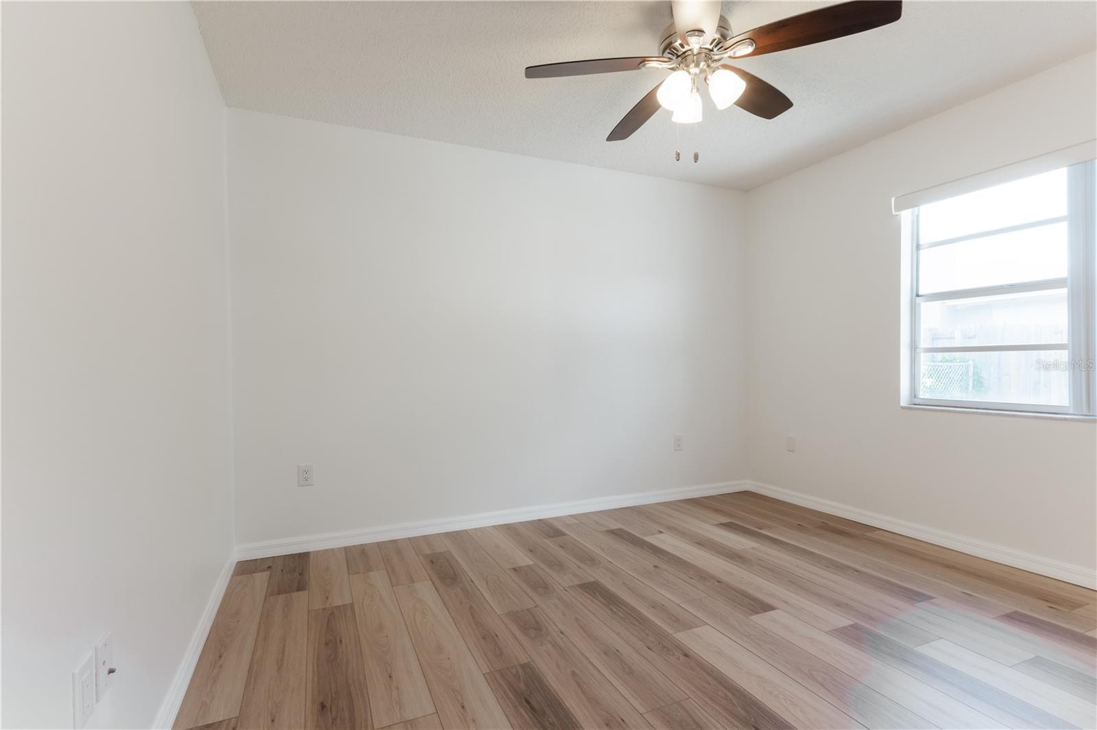 6520 Meadowbrook Ln Property Photo 29