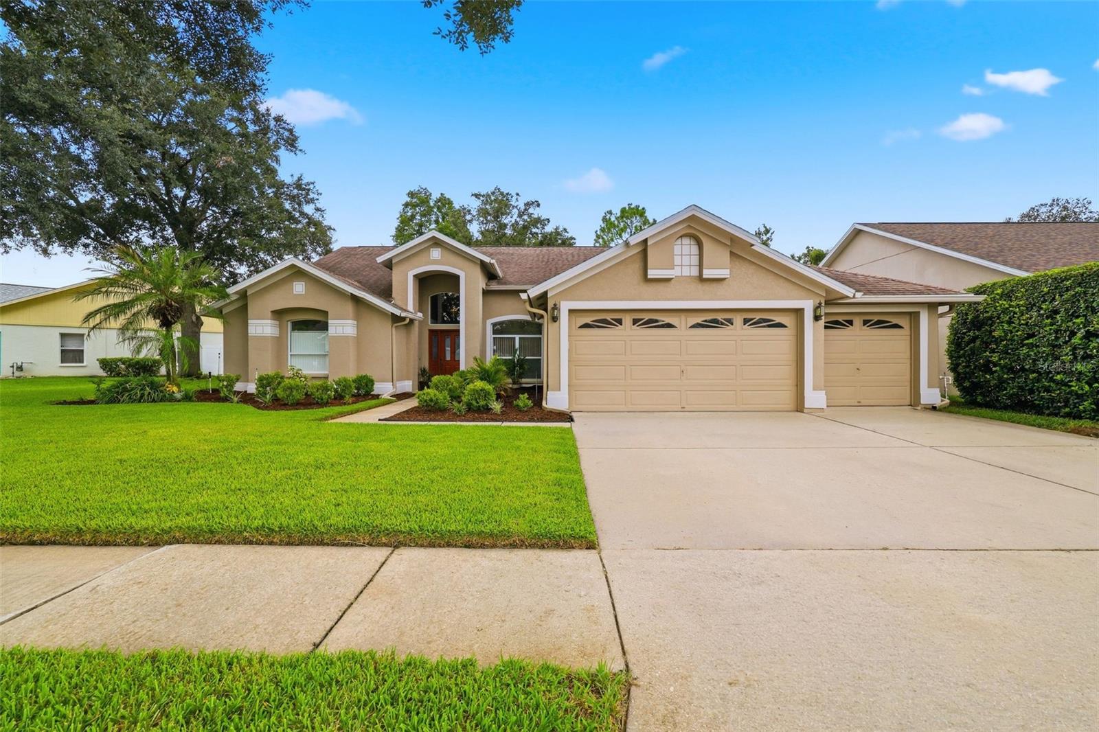 28331 Openfield Loop Property Photo 4
