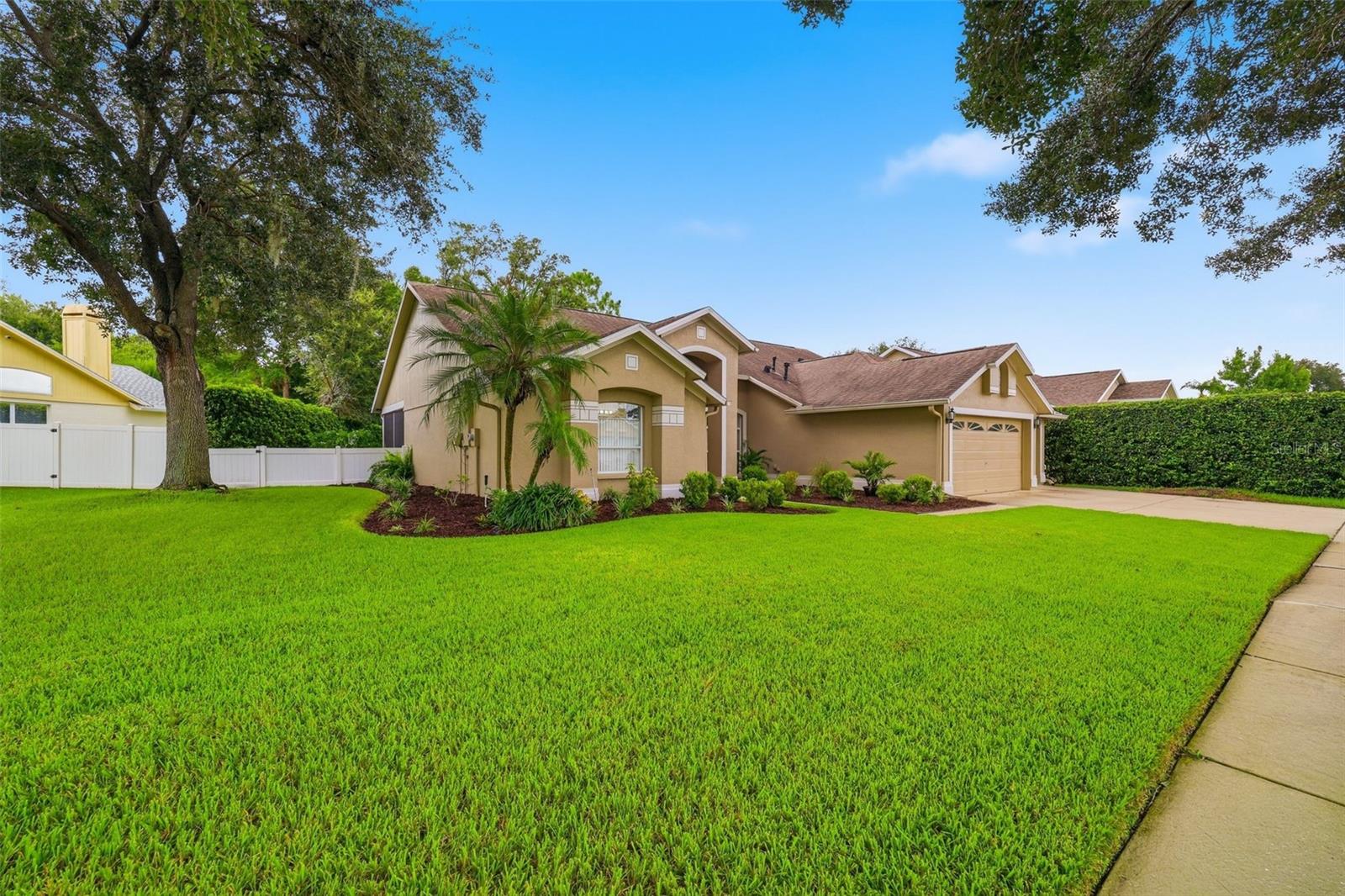 28331 Openfield Loop Property Photo 5