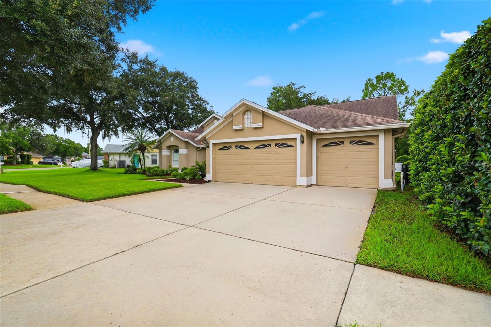 28331 Openfield Loop Property Photo 6