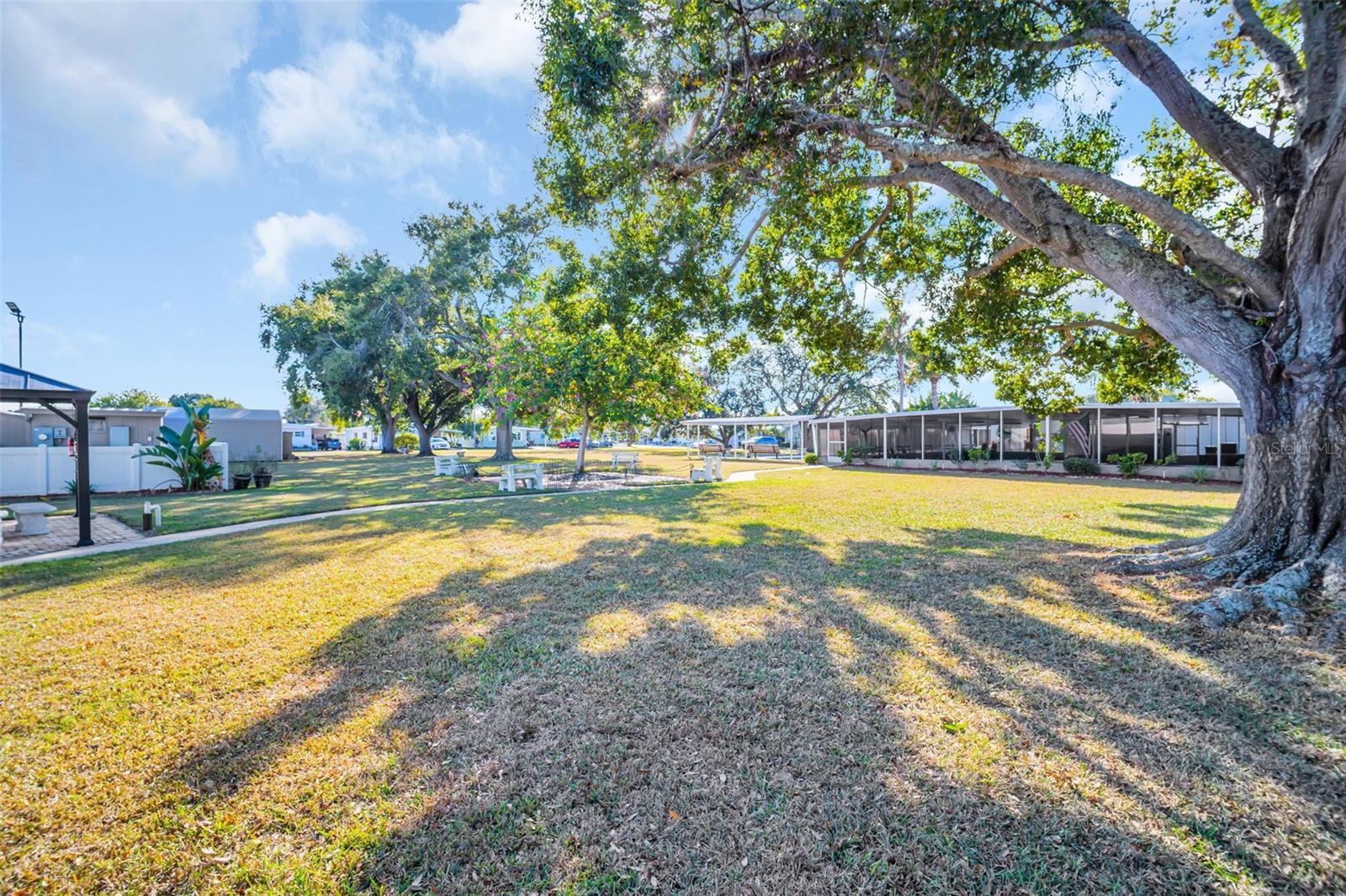 163 Dolphin Dr E Property Photo 58