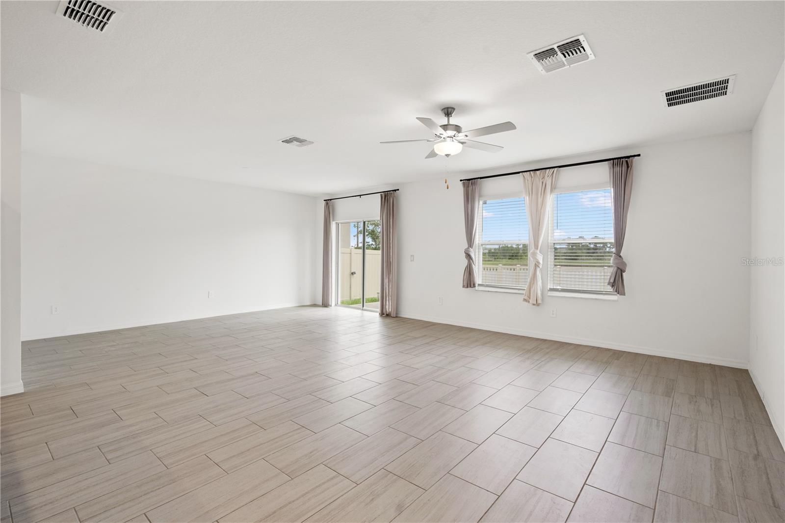 22313 Pleasant Morning Dr Property Photo 11