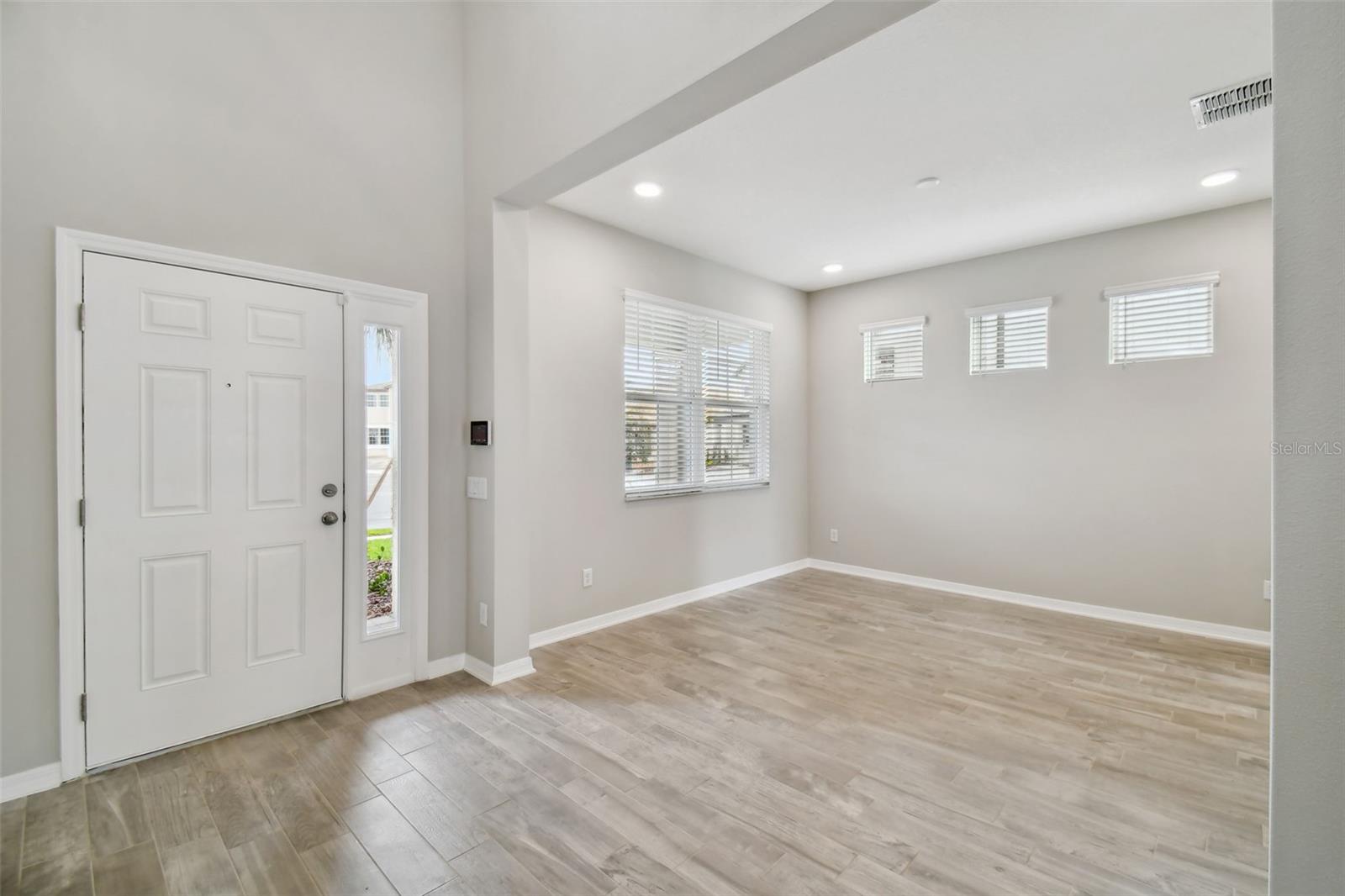 38190 Shale Stone Ct Property Photo 6
