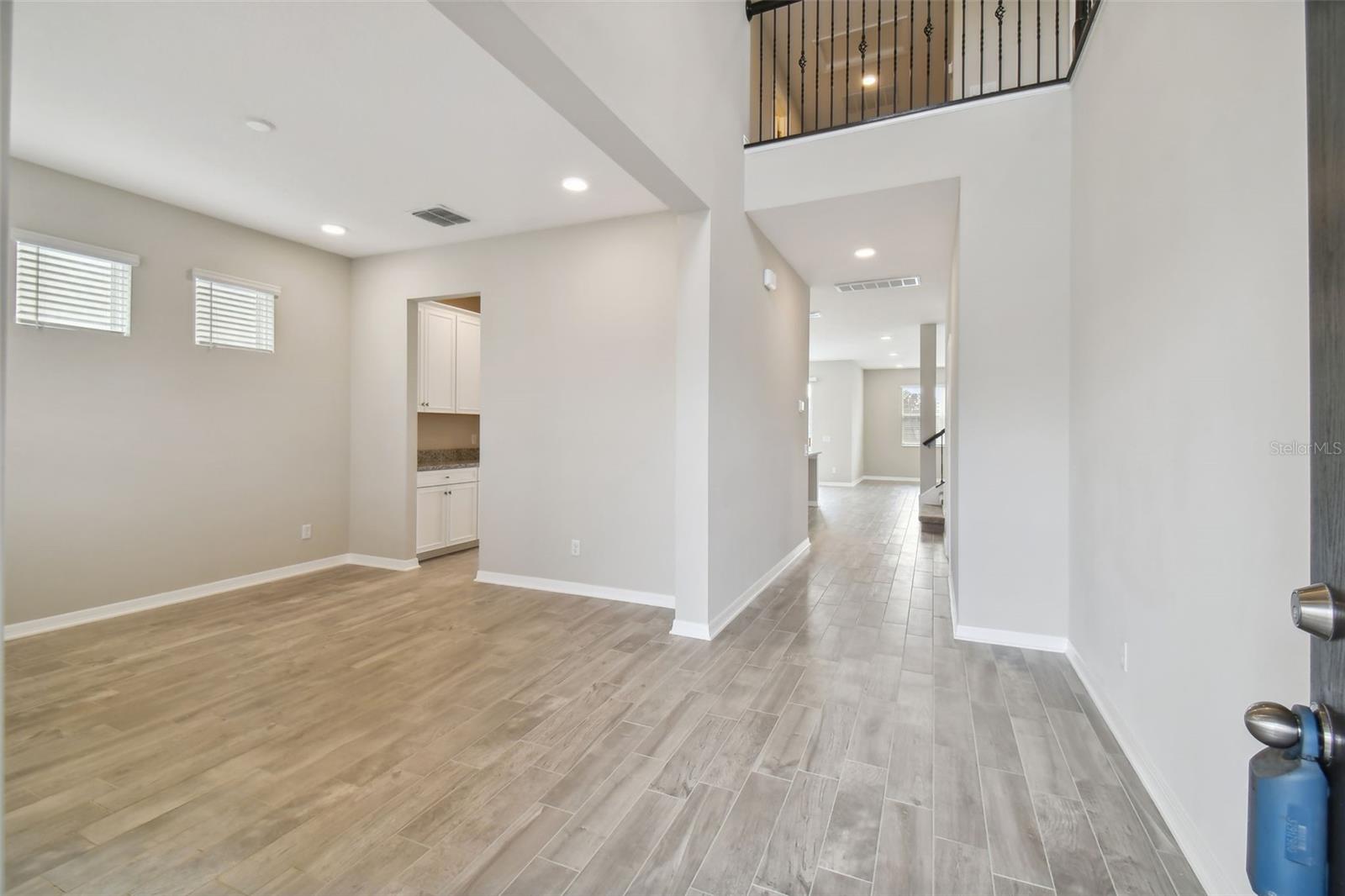 38190 Shale Stone Ct Property Photo 8