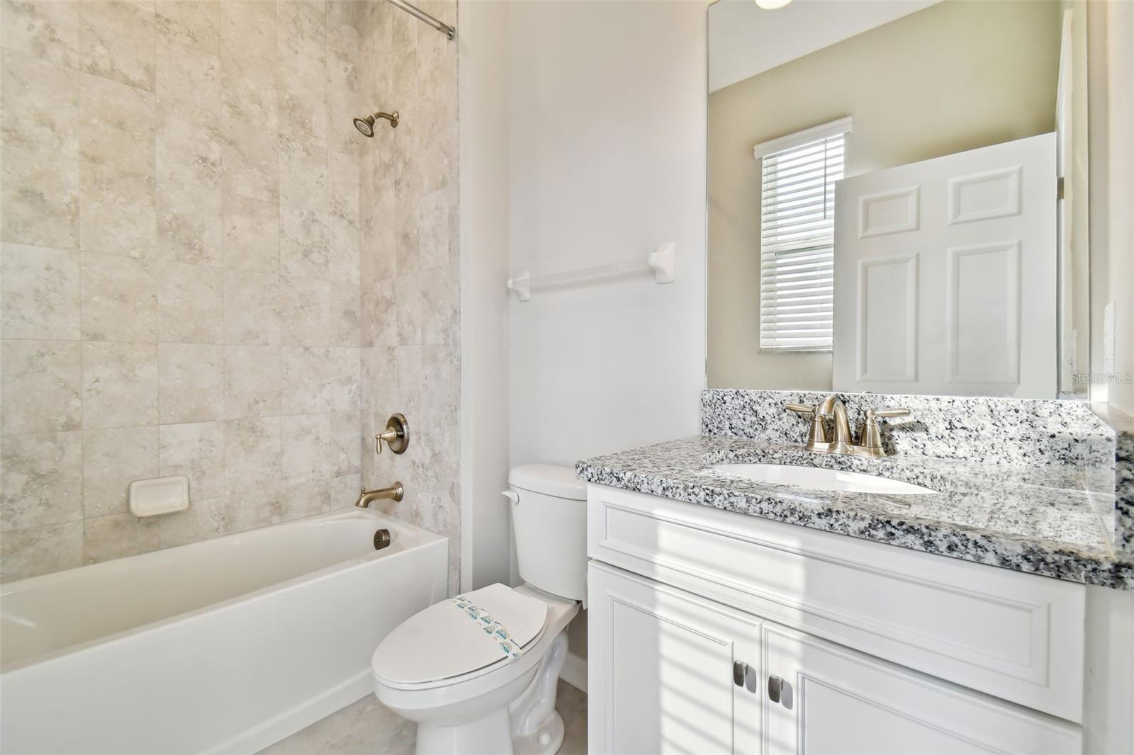38190 Shale Stone Ct Property Photo 28