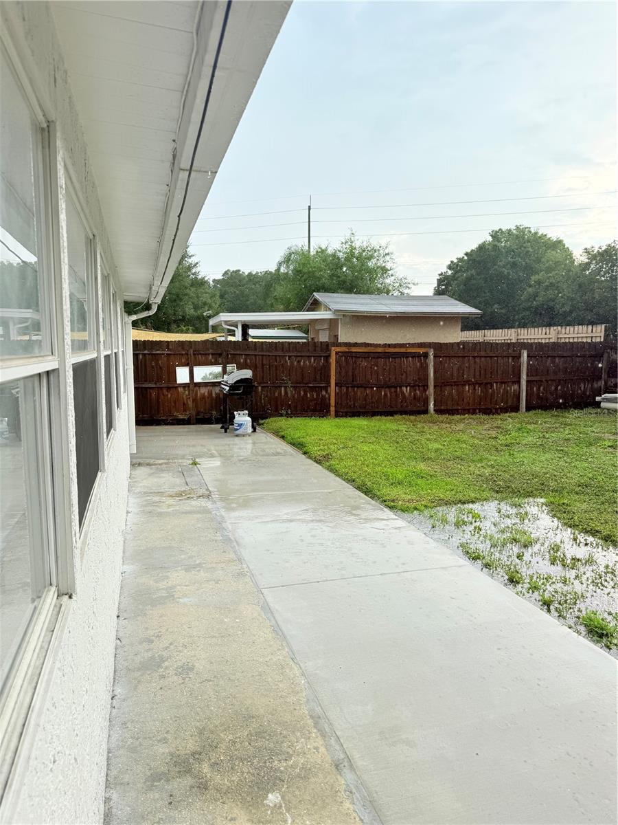 2130 Redleaf Dr Property Photo 16