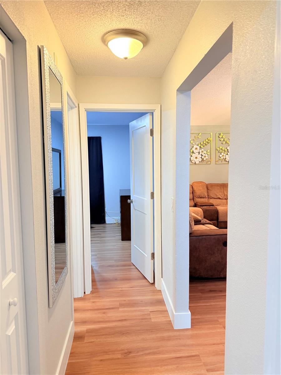 2130 Redleaf Dr Property Photo 23