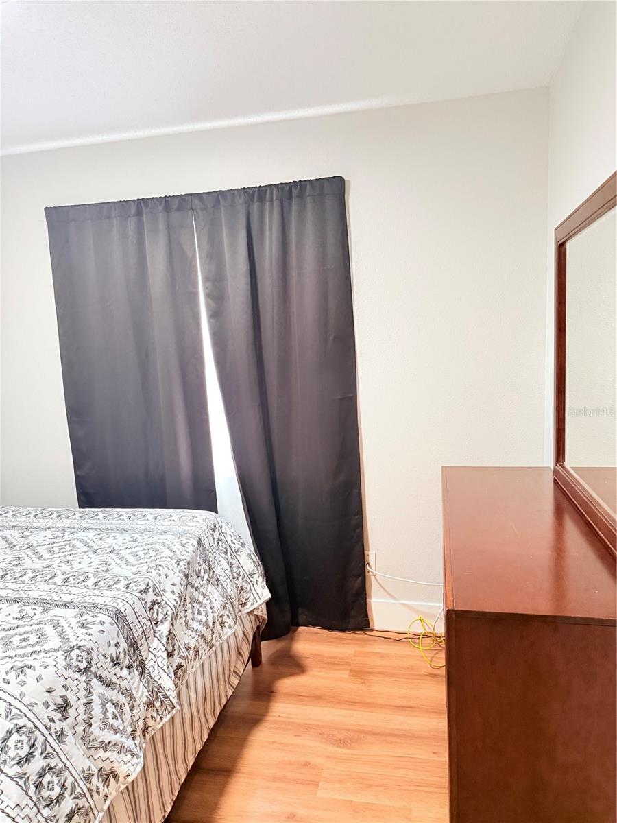 2130 Redleaf Dr Property Photo 24